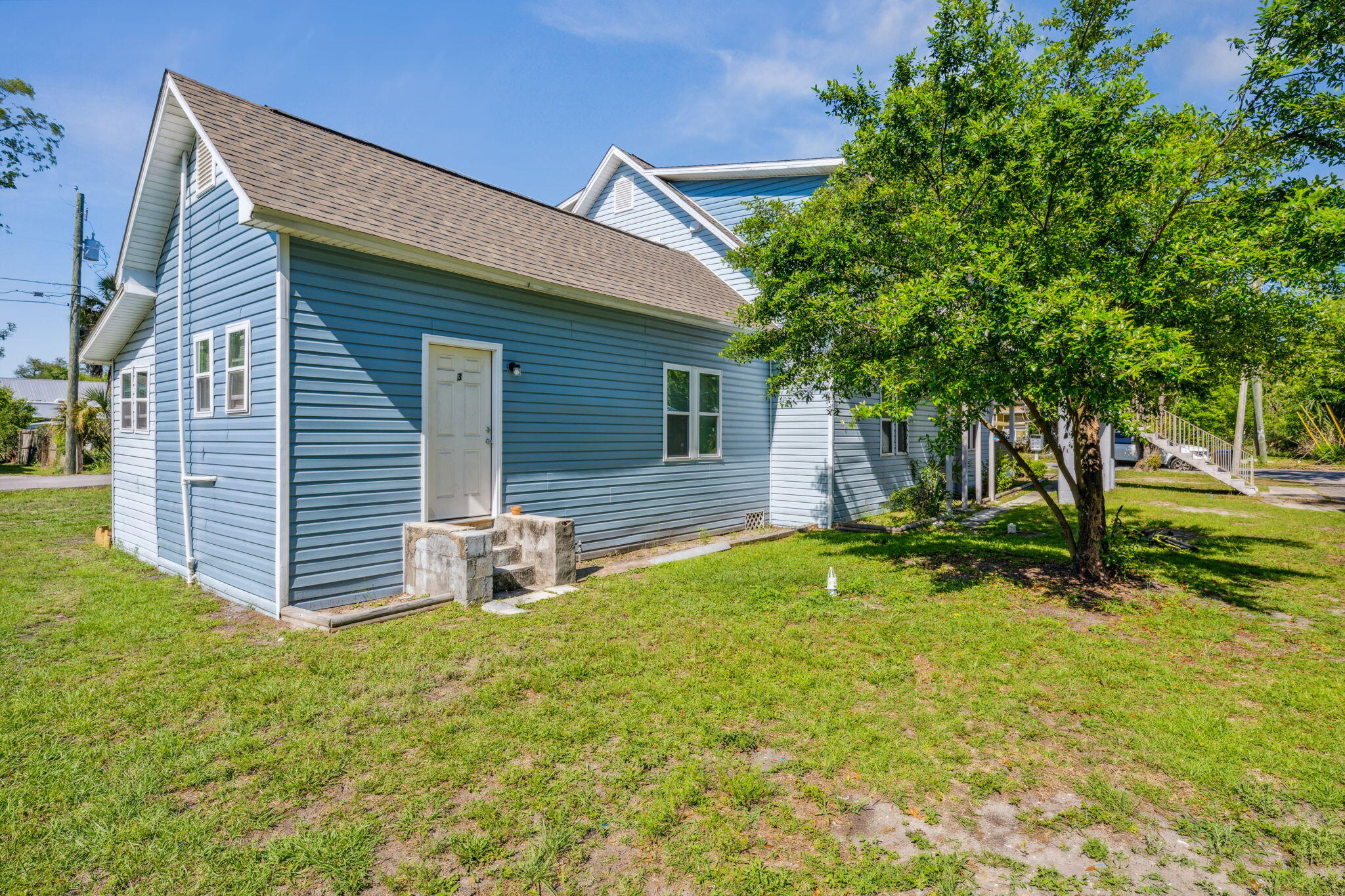 main property photo 88