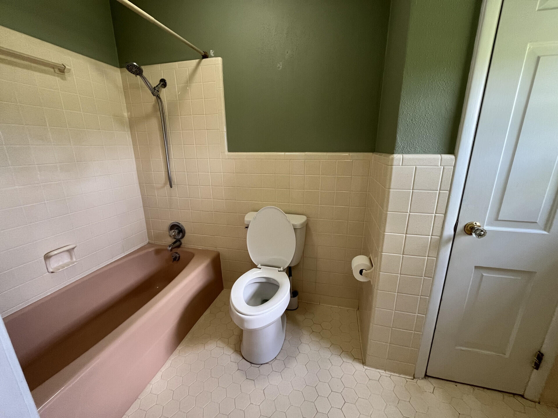 main property photo 17