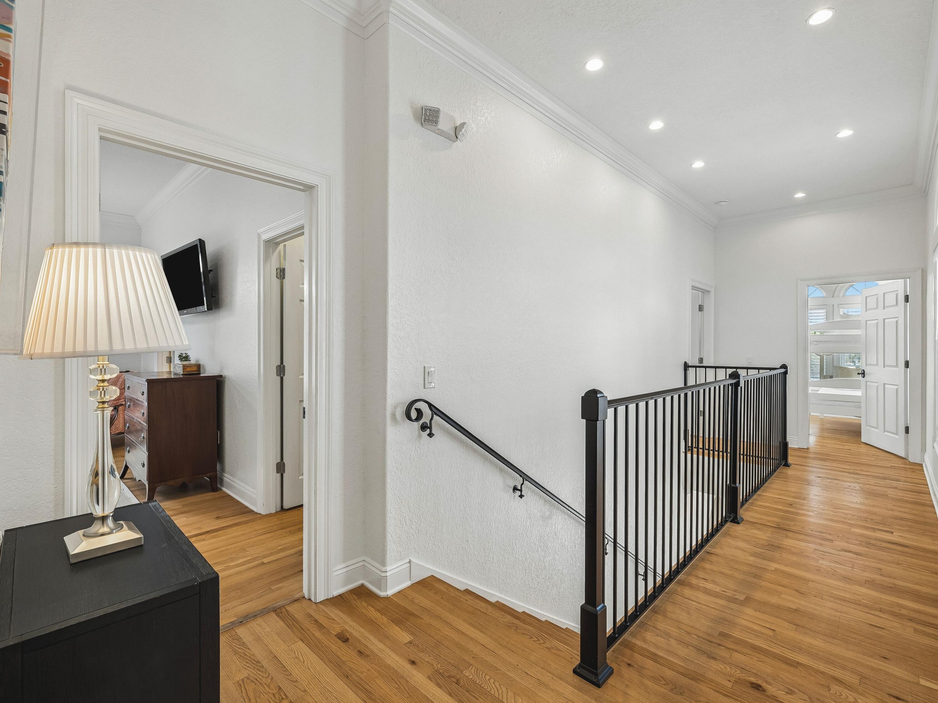 property viewer photo 24