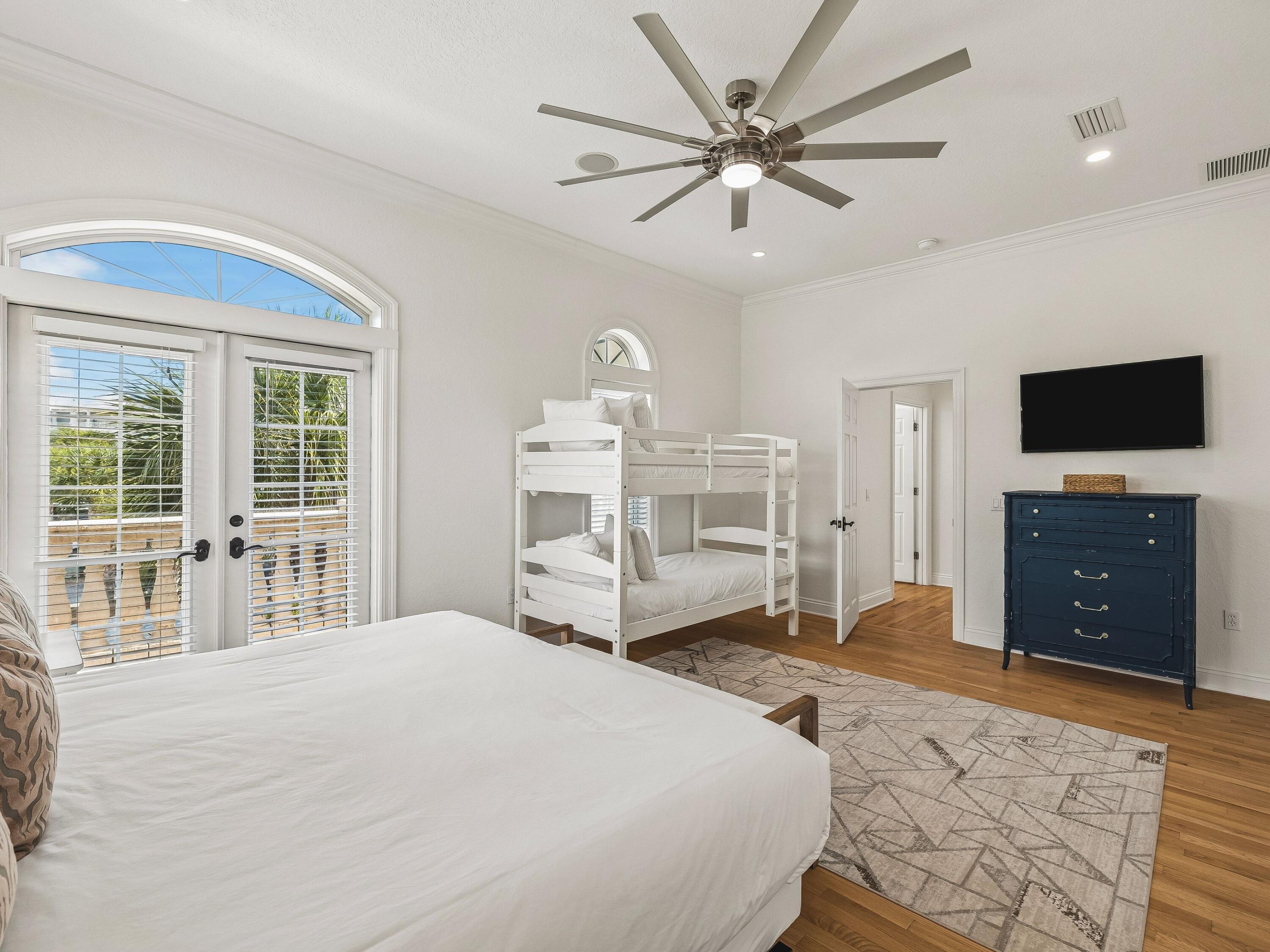 property viewer photo 29