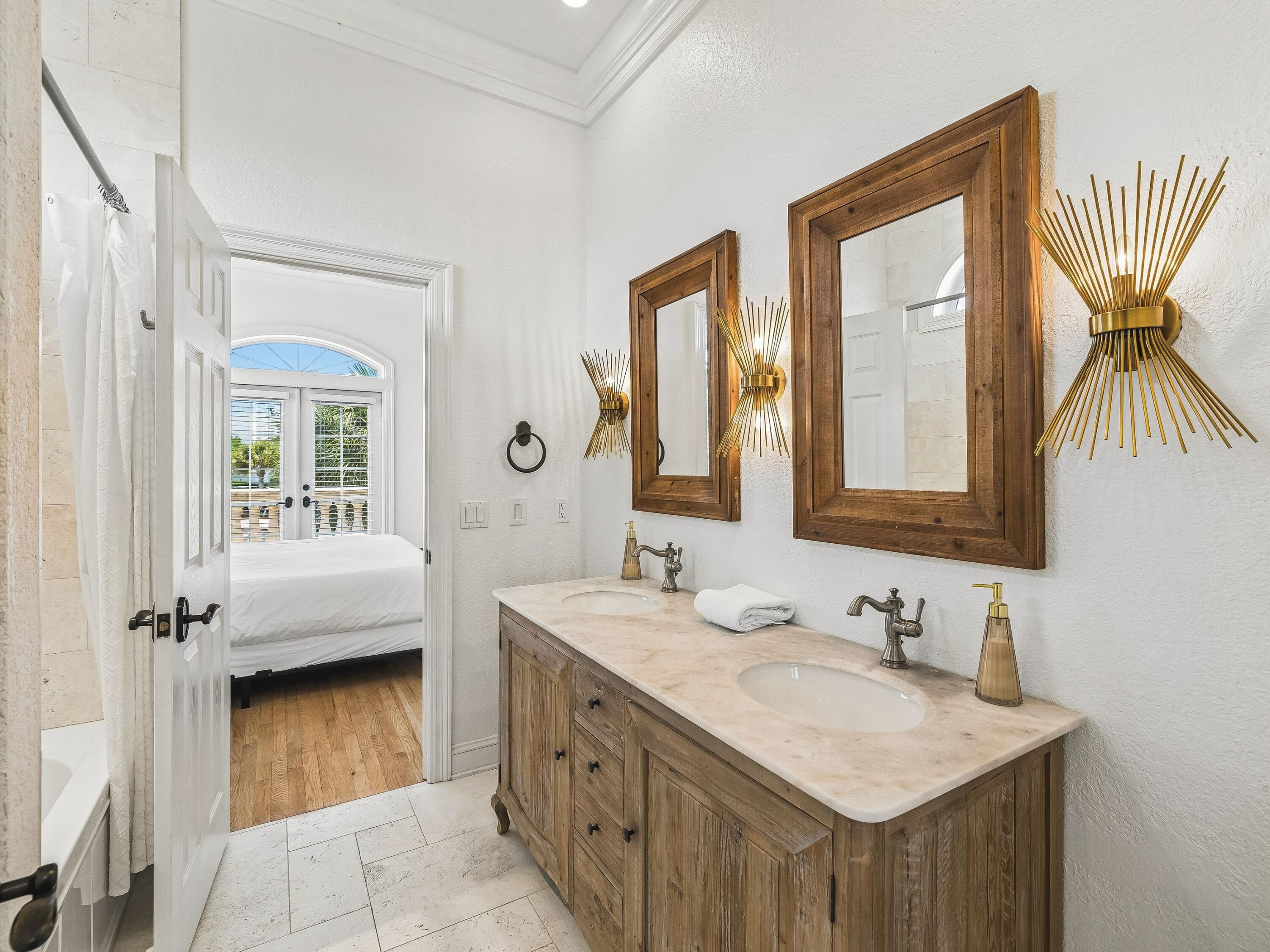 property viewer photo 7