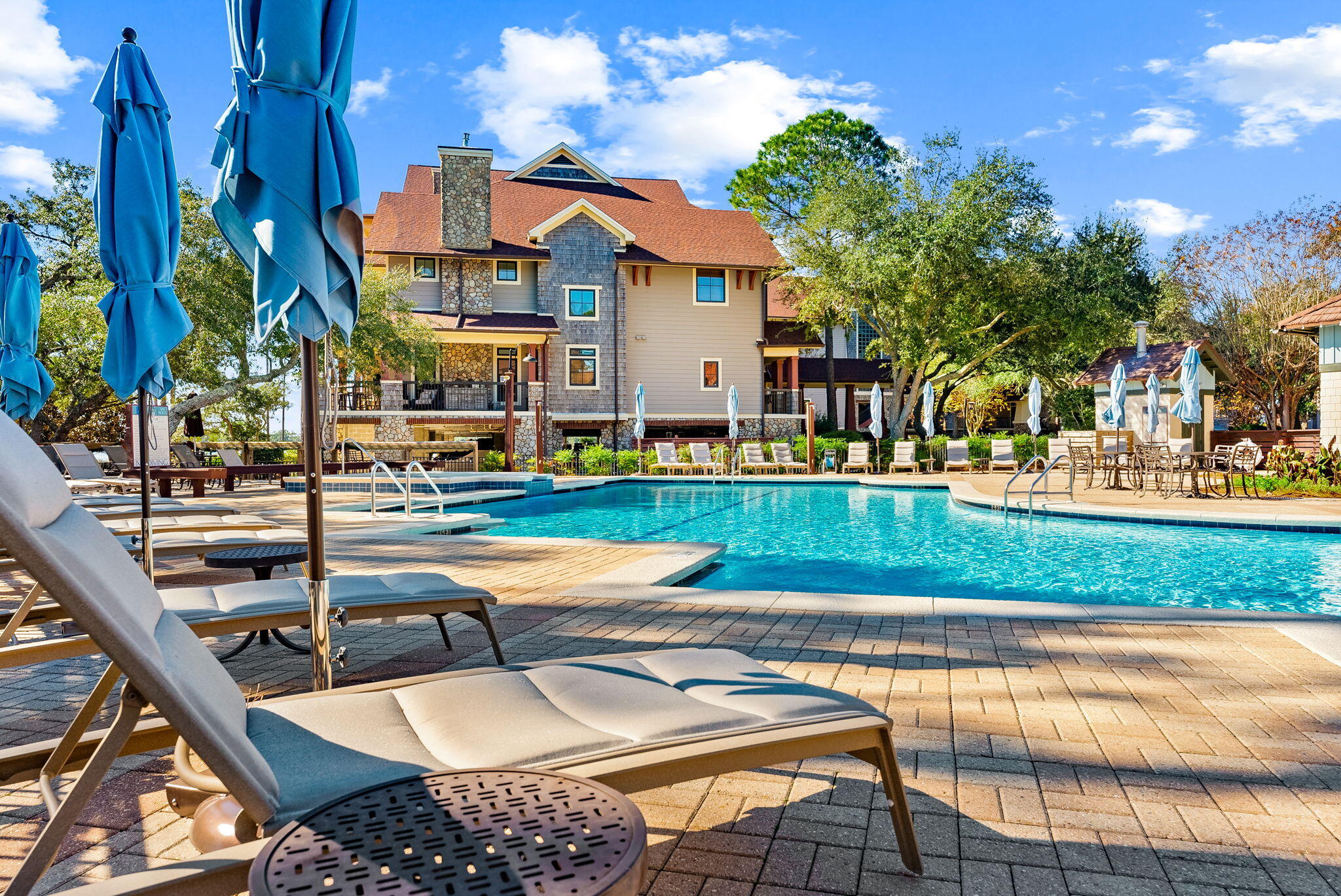 main property photo 74
