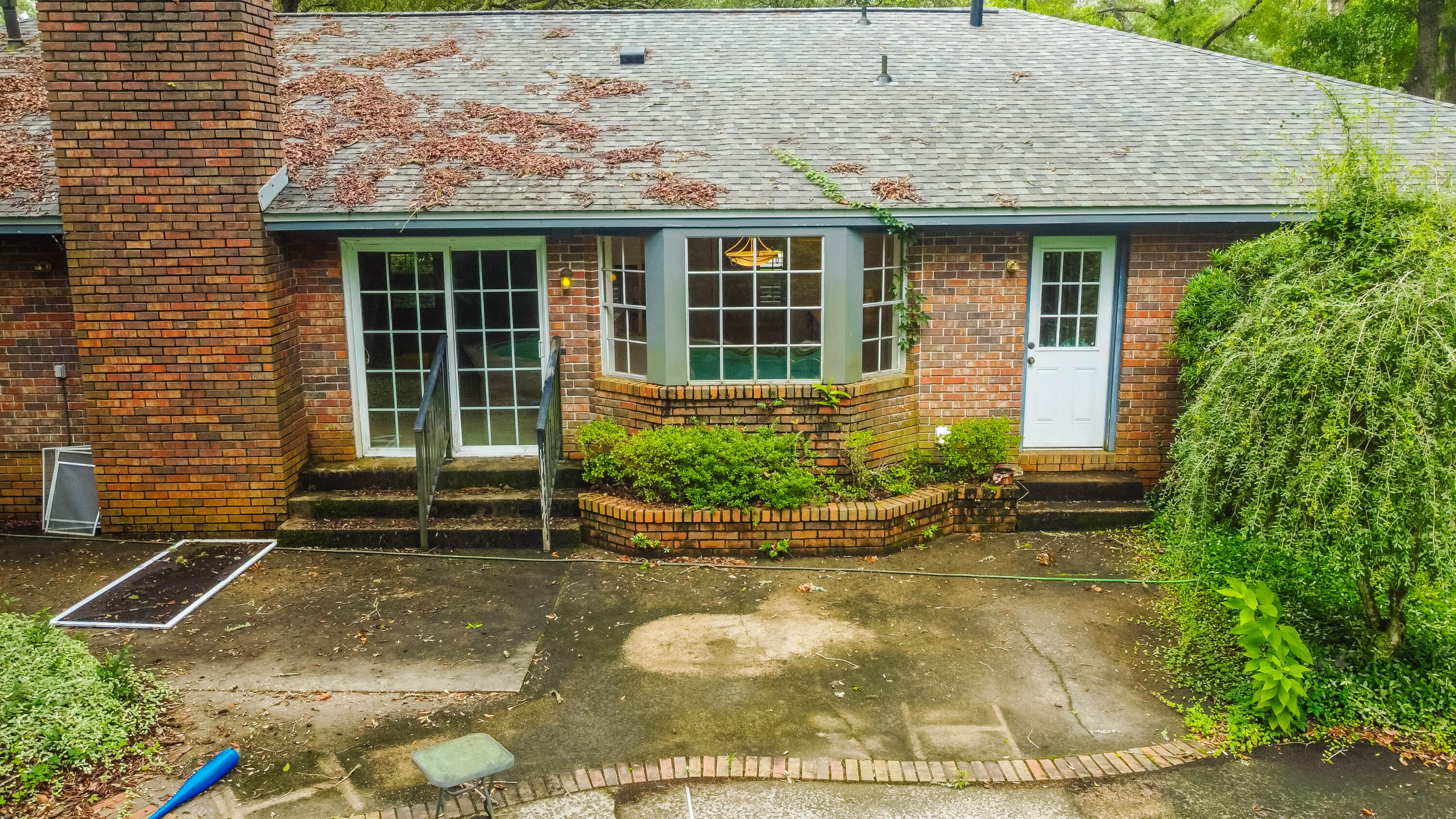 main property photo 42