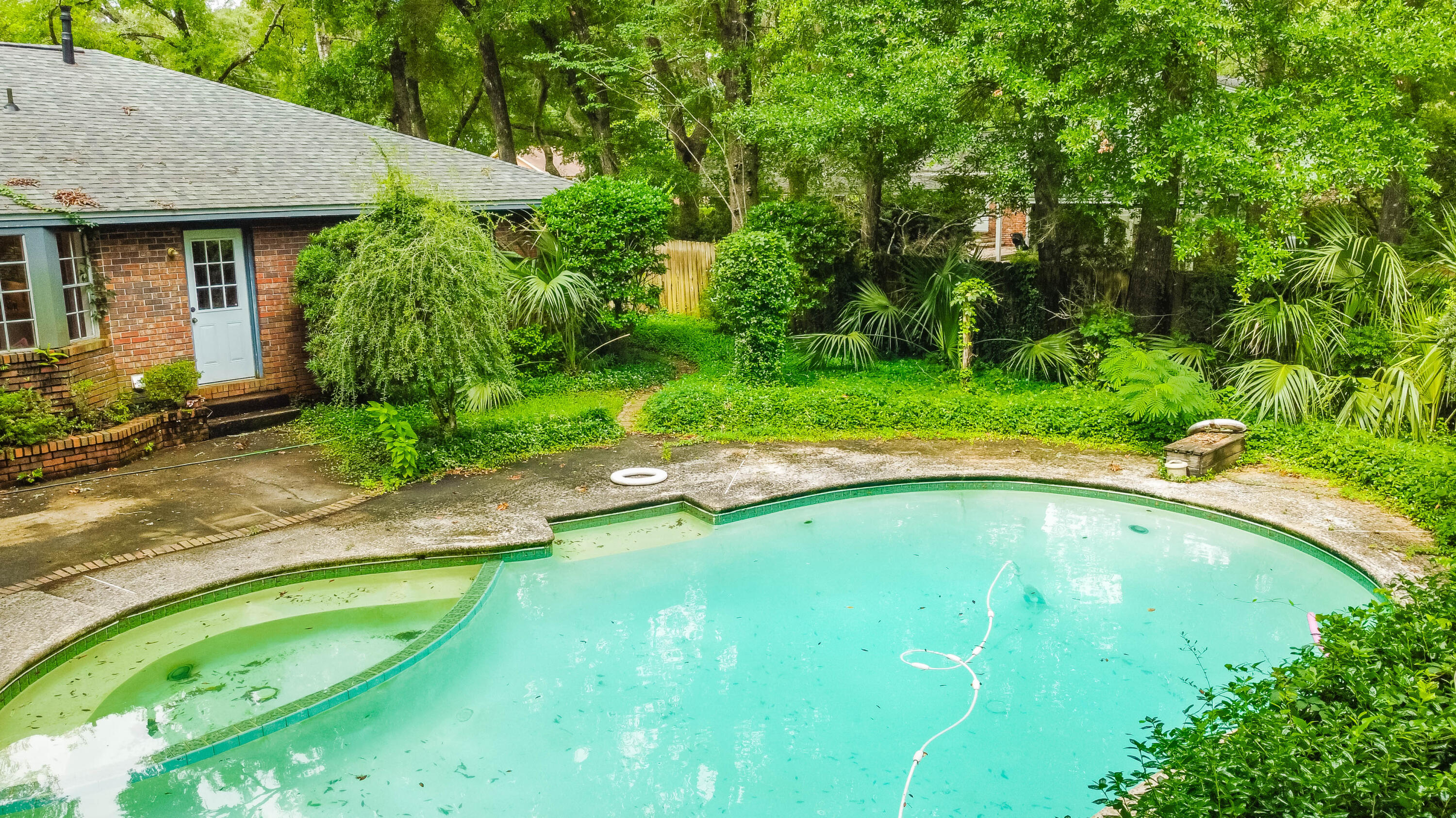 main property photo 44
