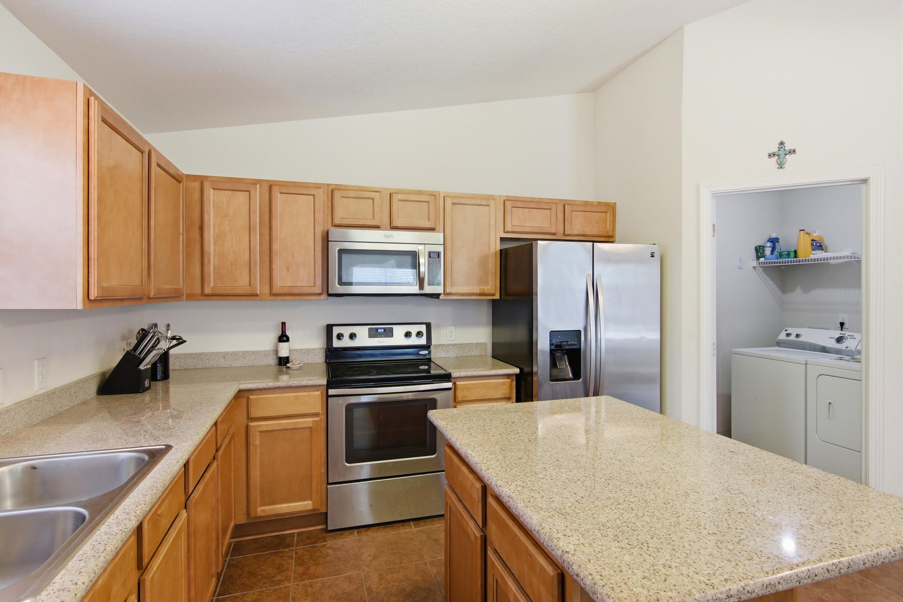 main property photo 17