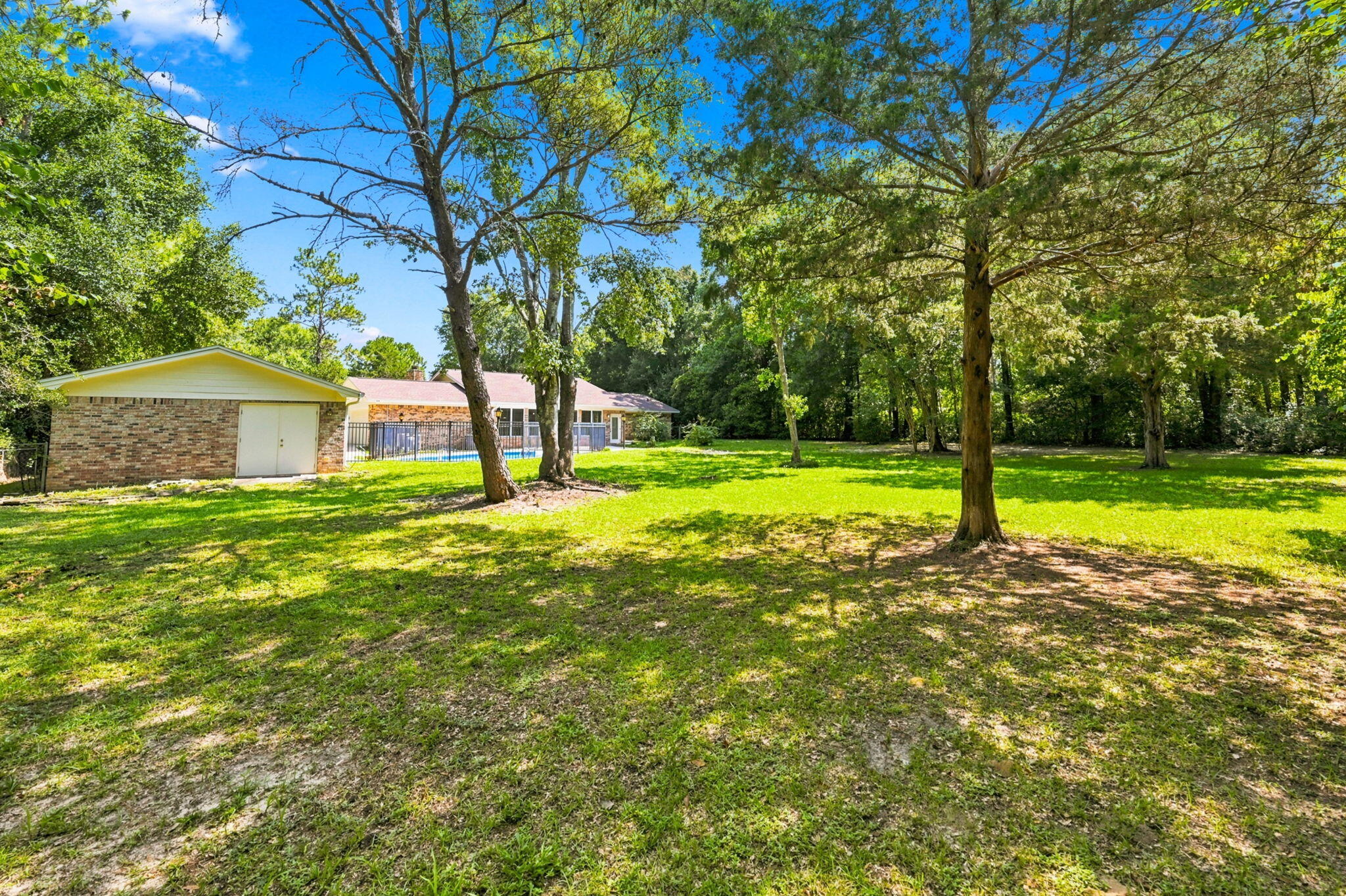 main property photo 36