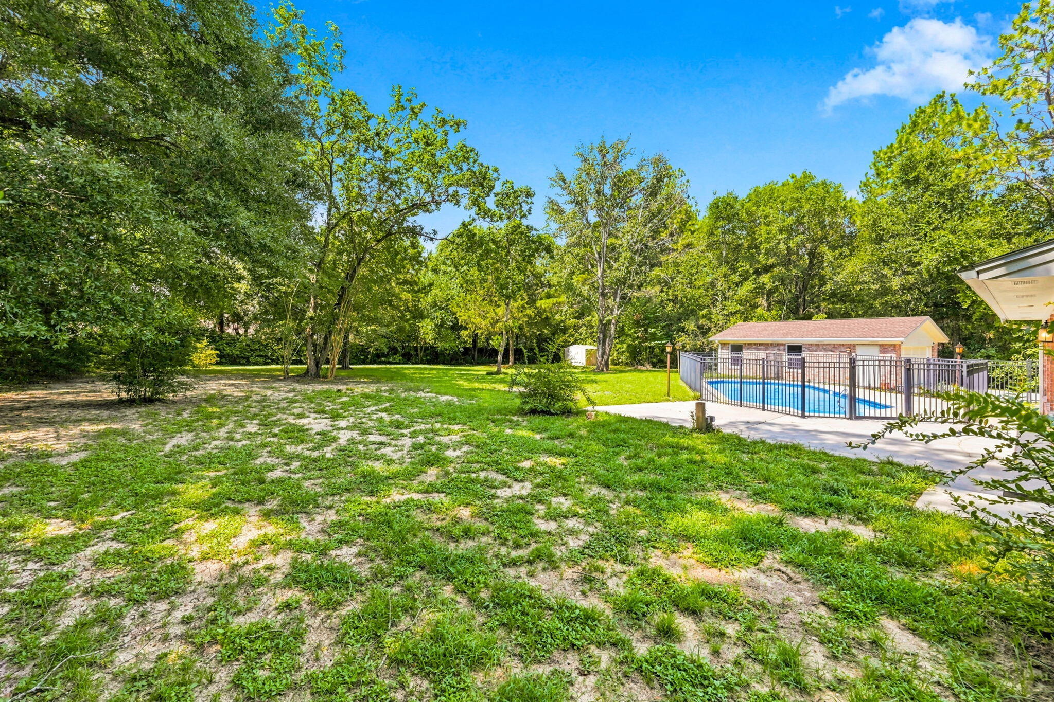 main property photo 44