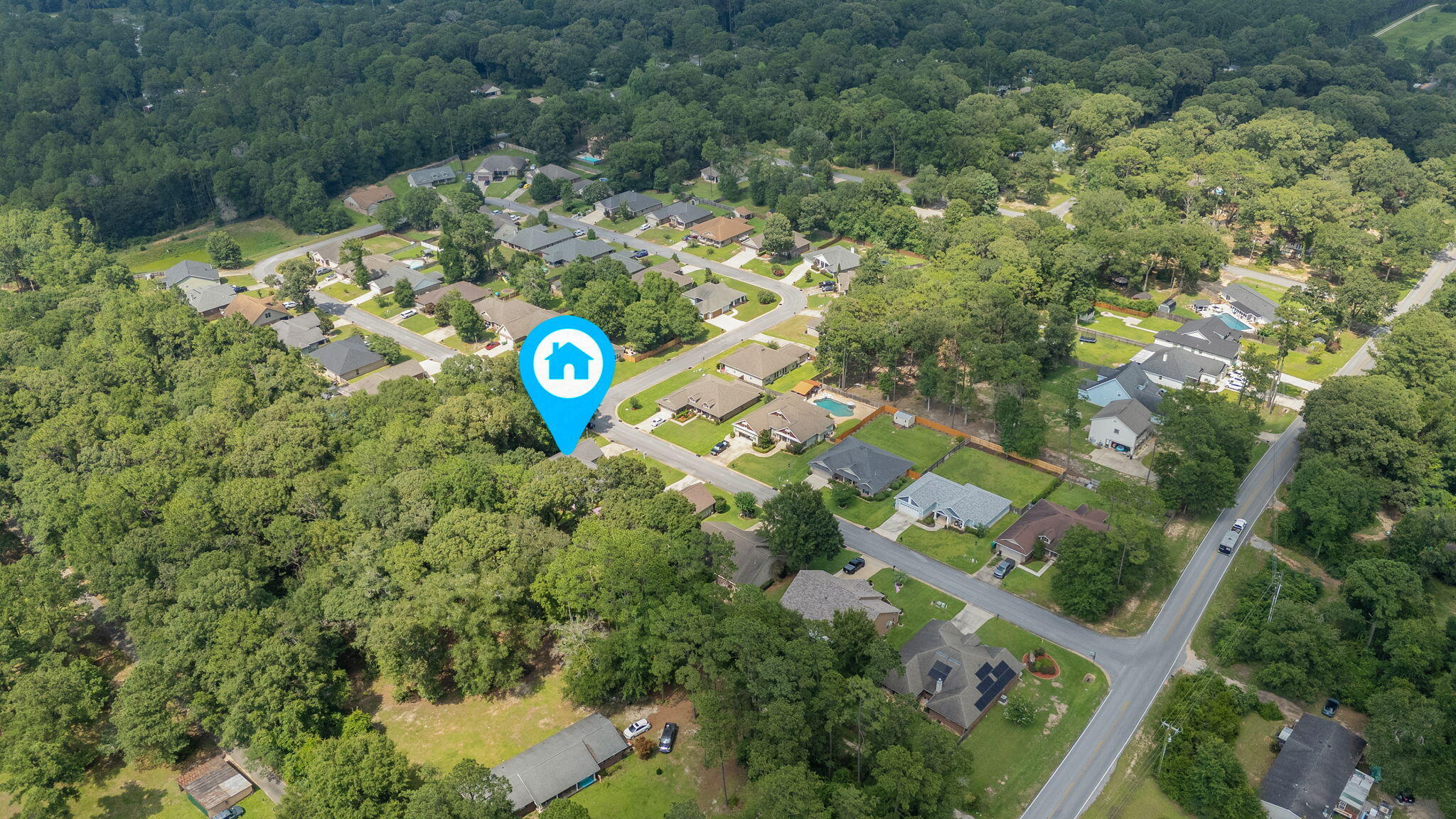 main property photo 42