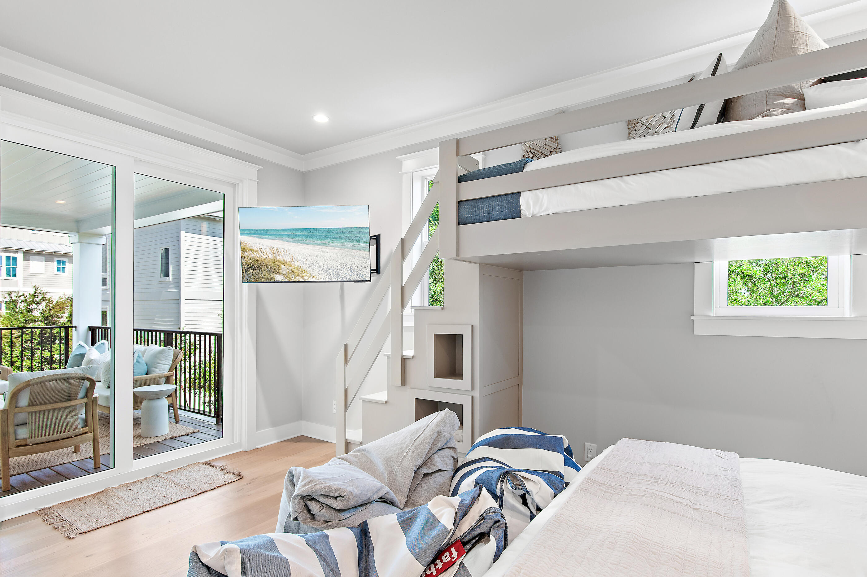 main property photo 76