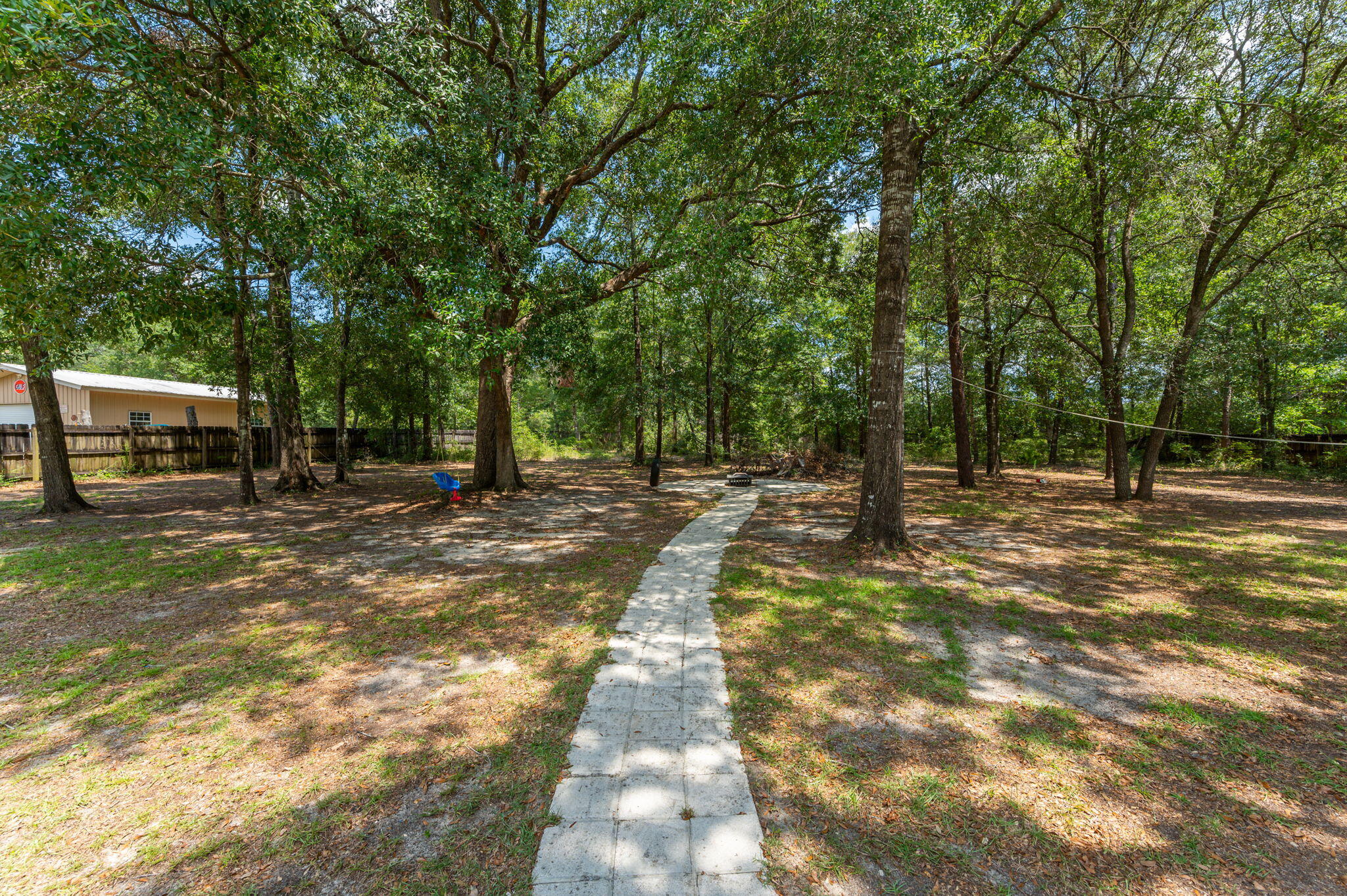 main property photo 35
