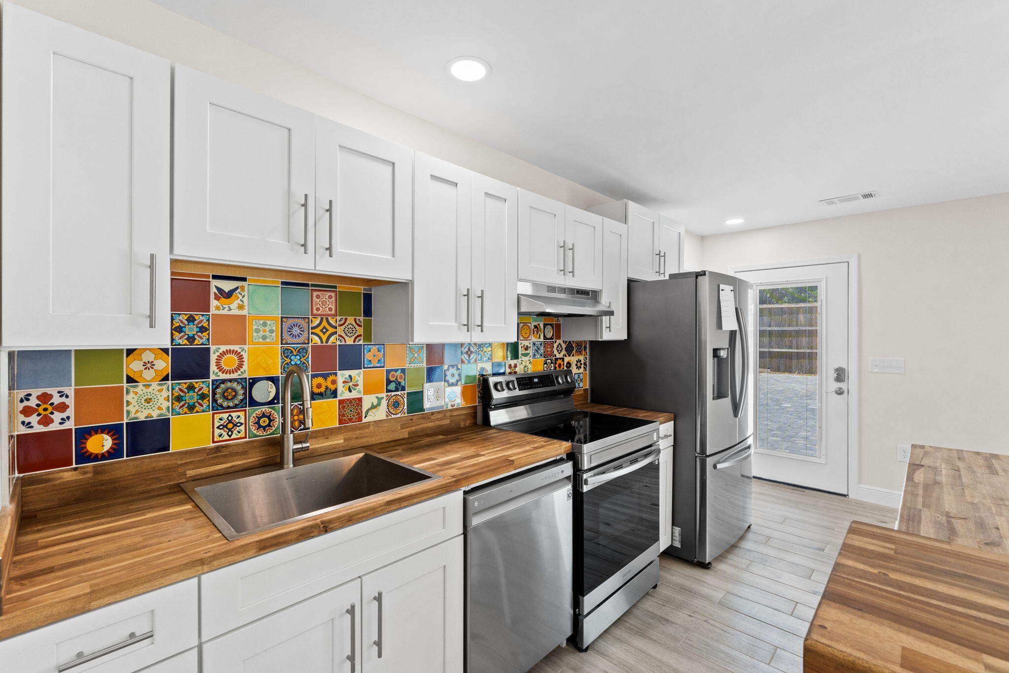 main property photo 80