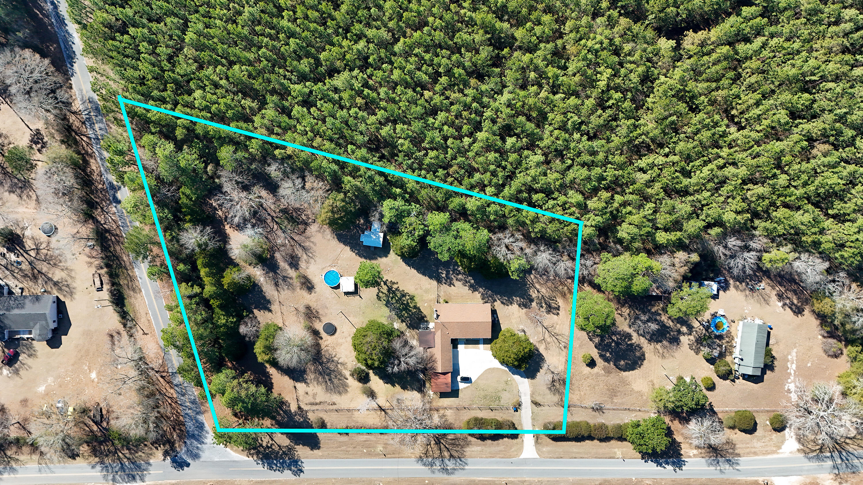 main property photo 33