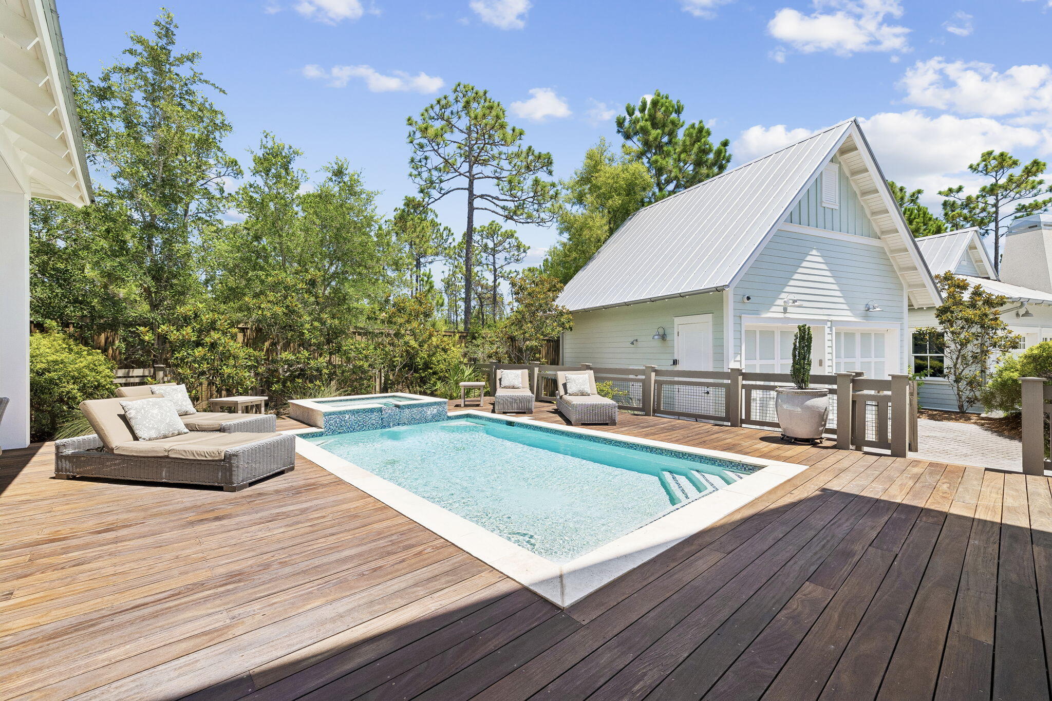 main property photo 80