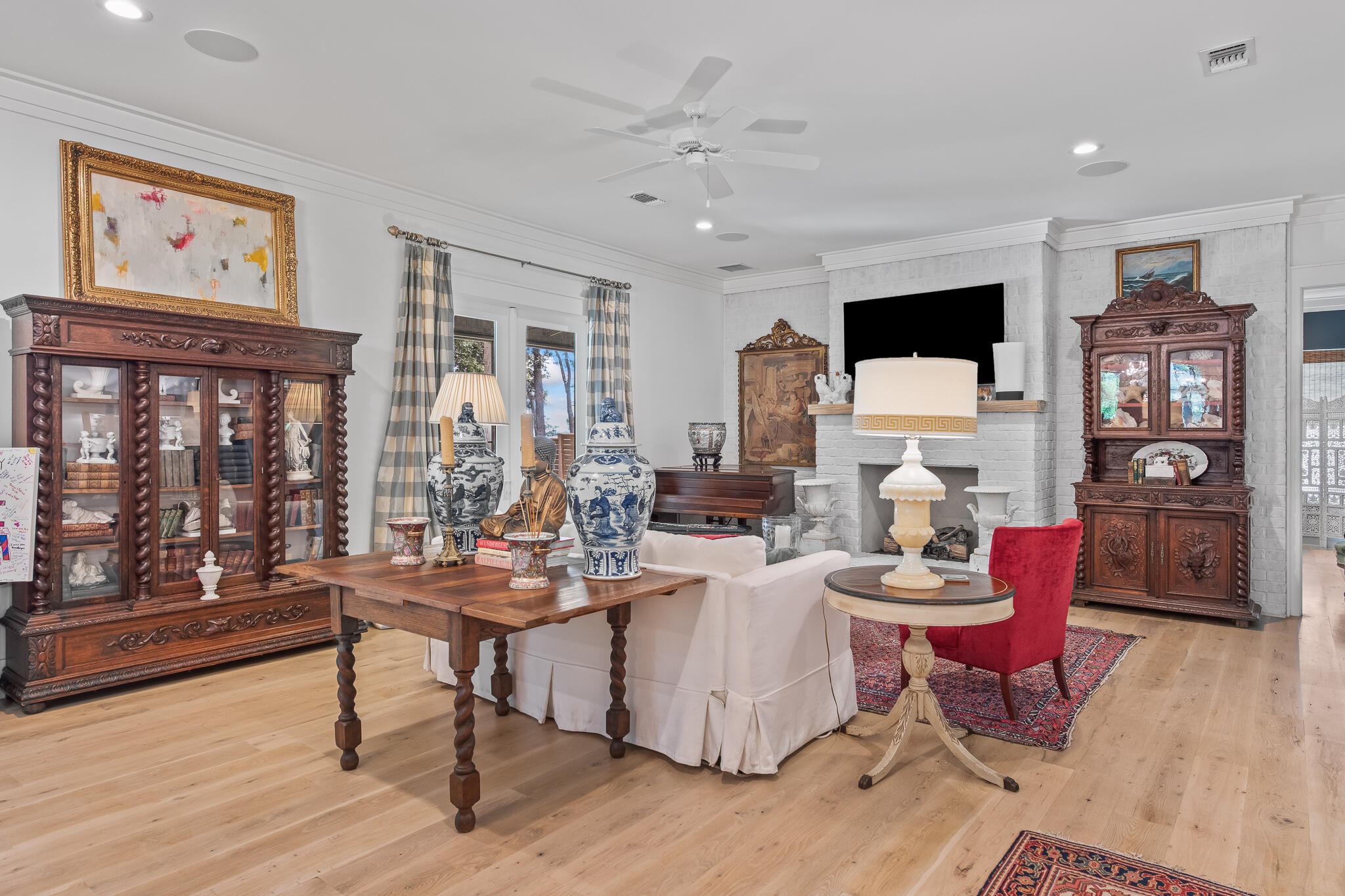main property photo 23