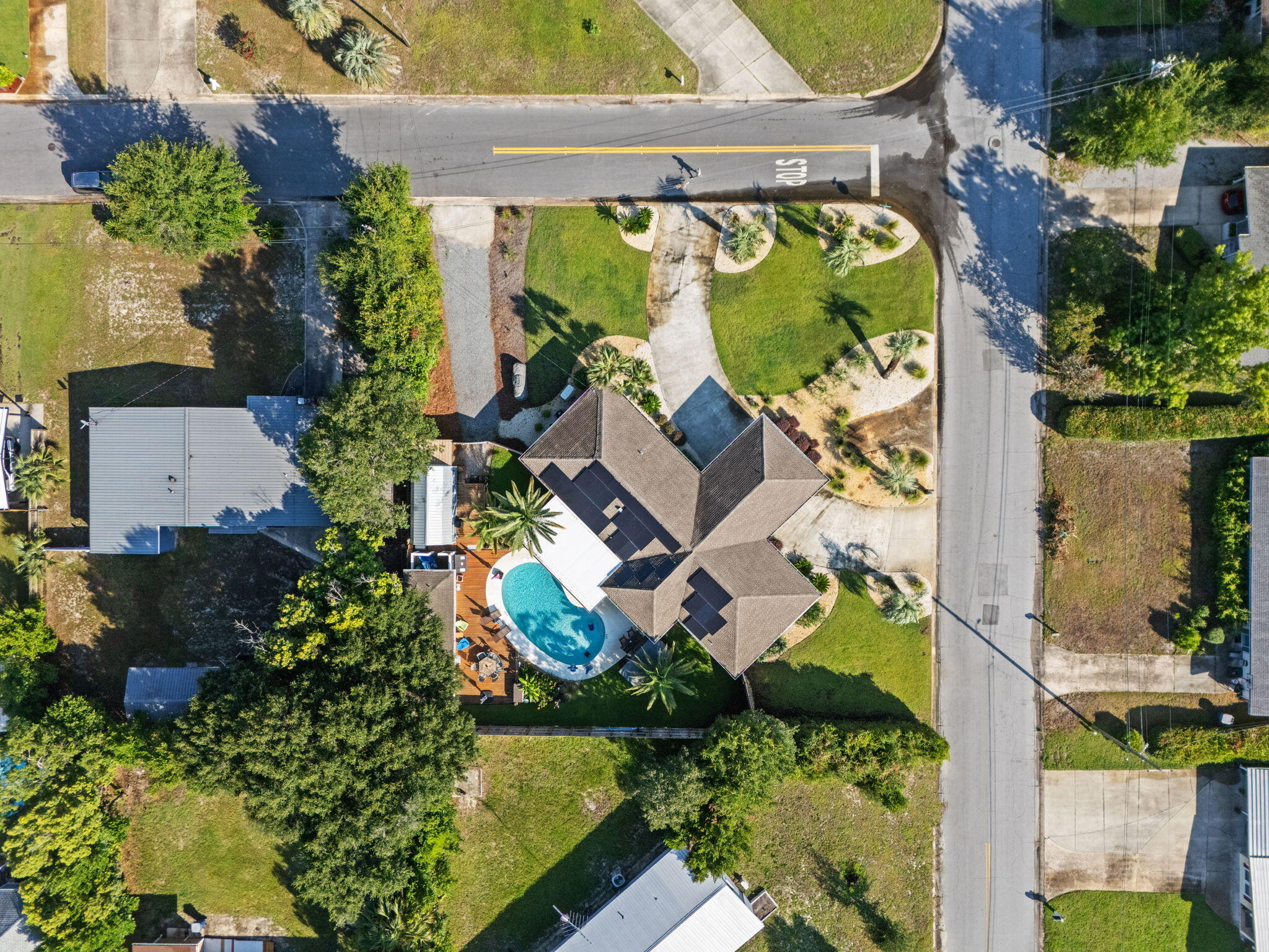 main property photo 43