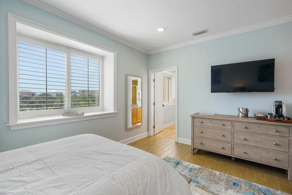 main property photo 76
