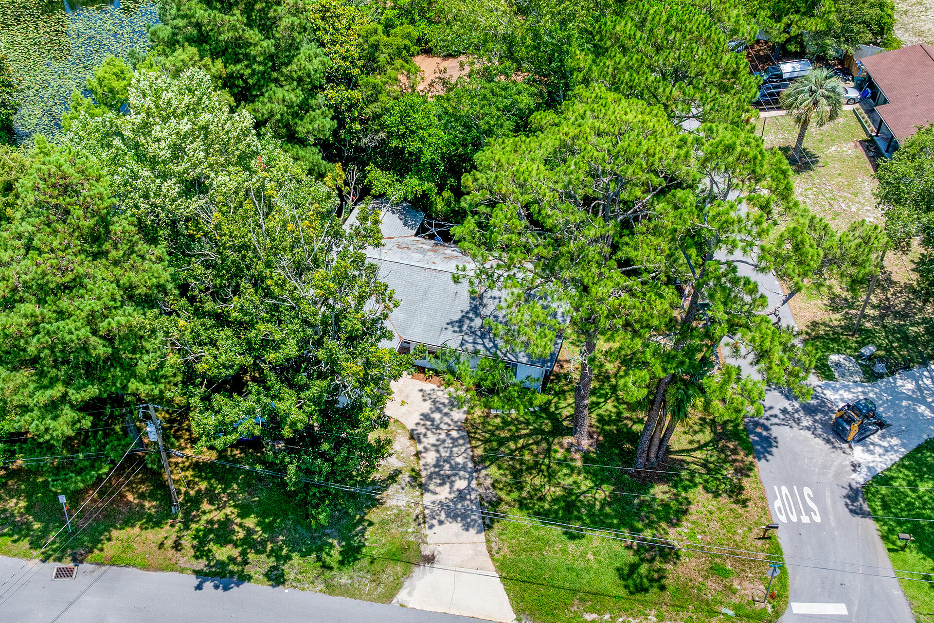 main property photo 45