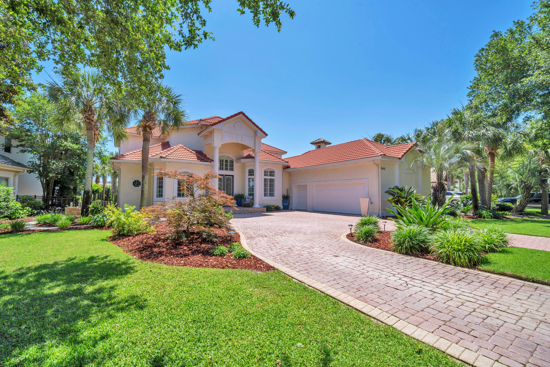 main property photo 10