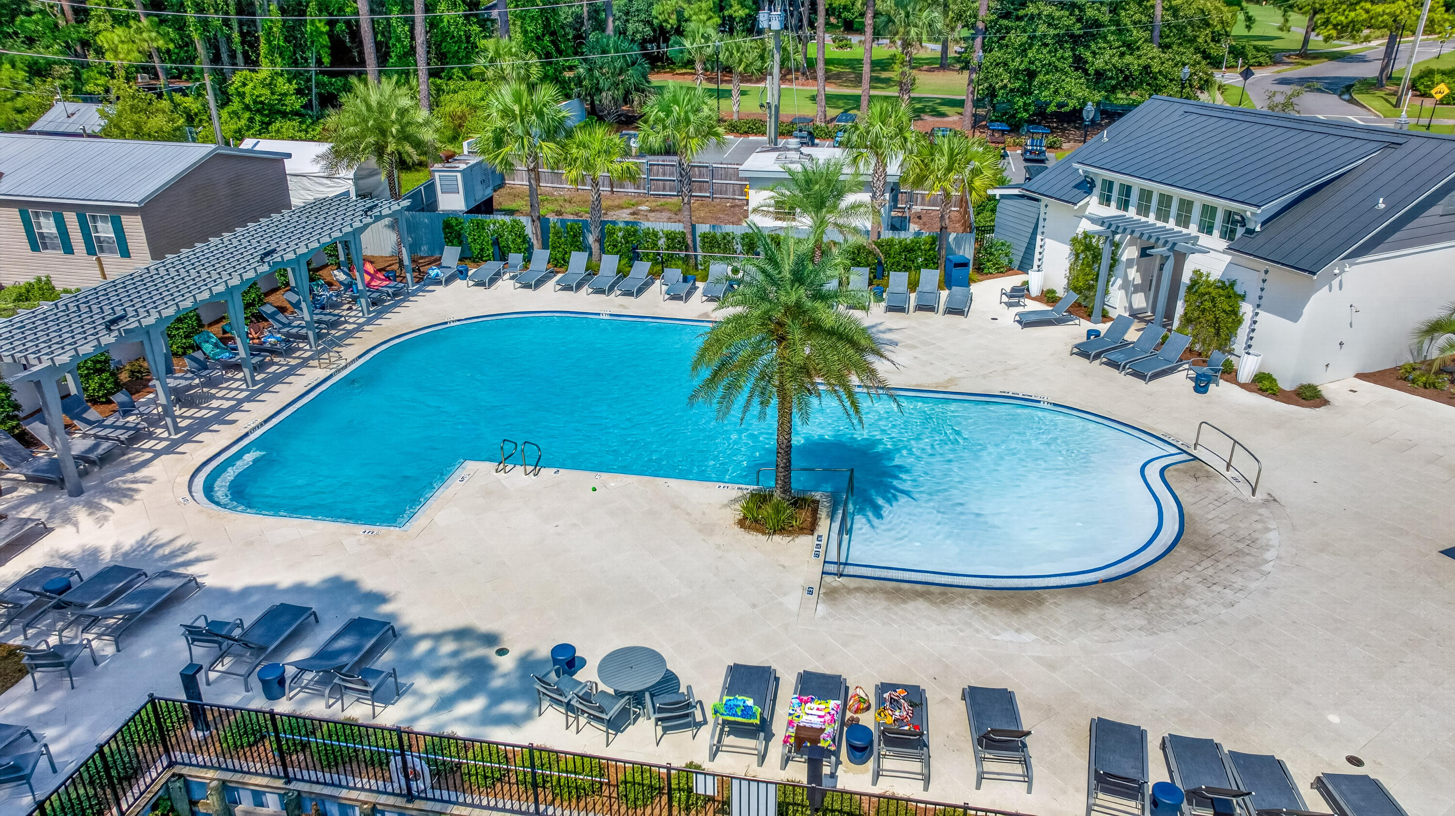 main property photo 77