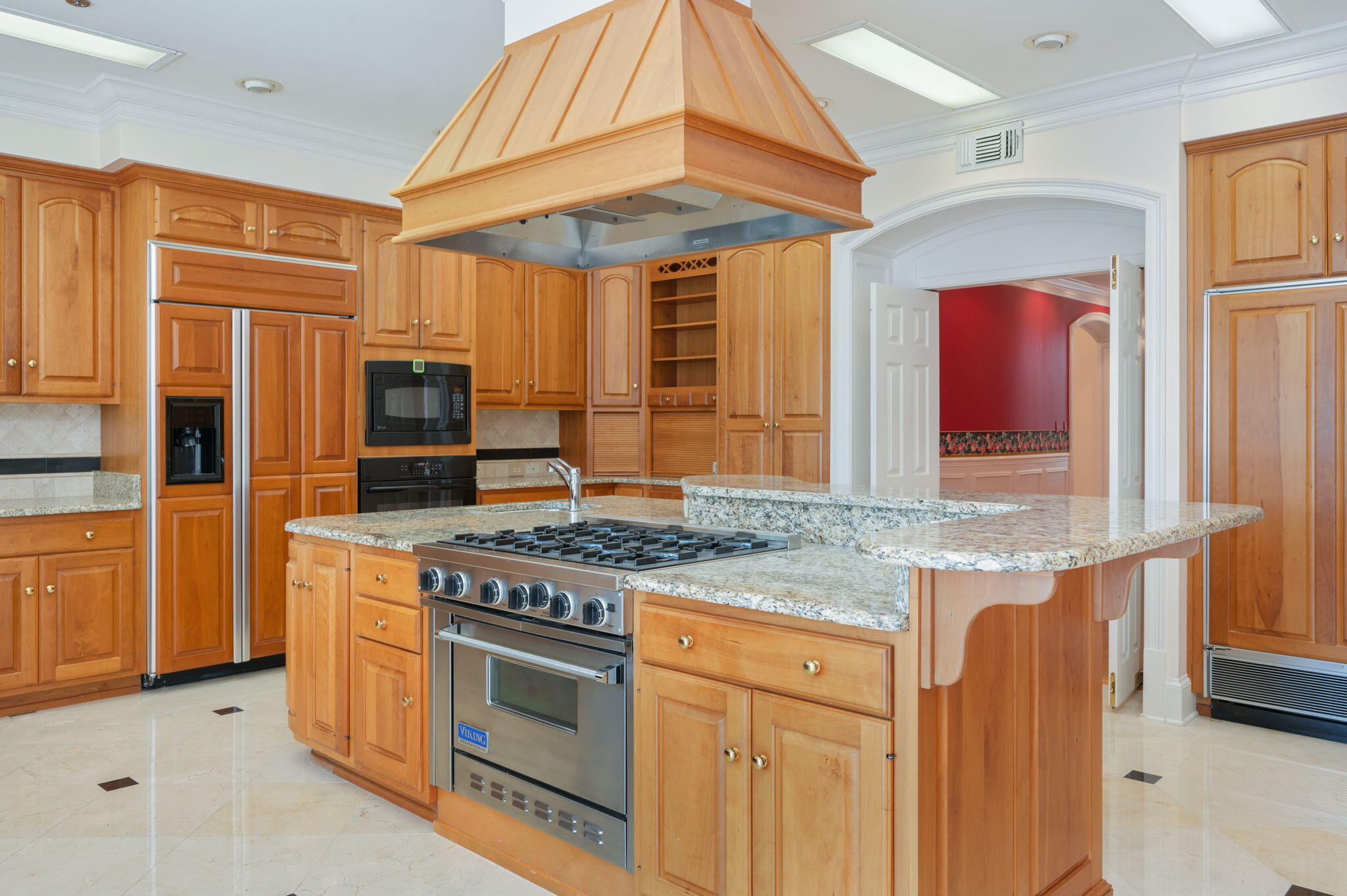 main property photo 24