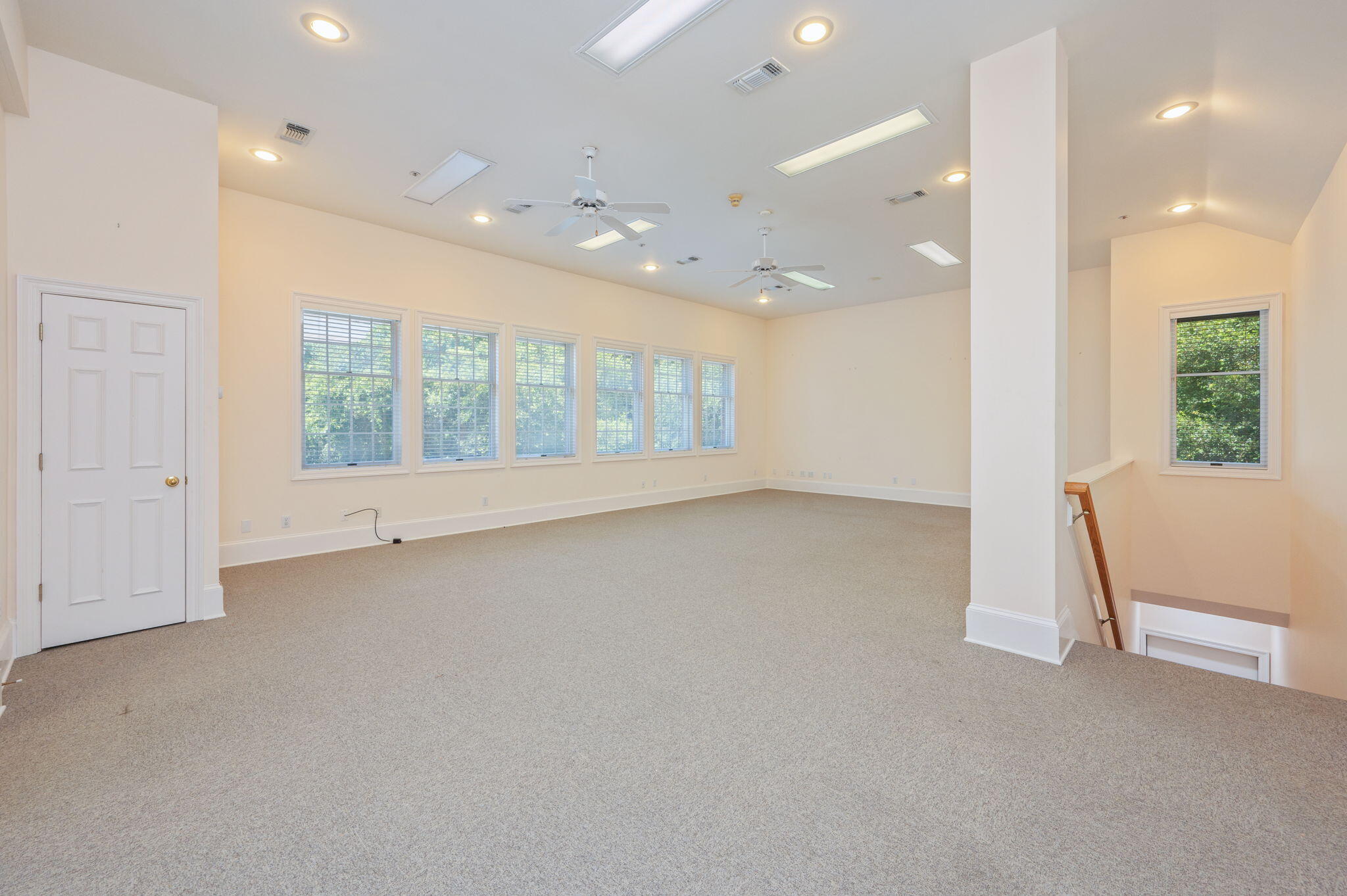 main property photo 78