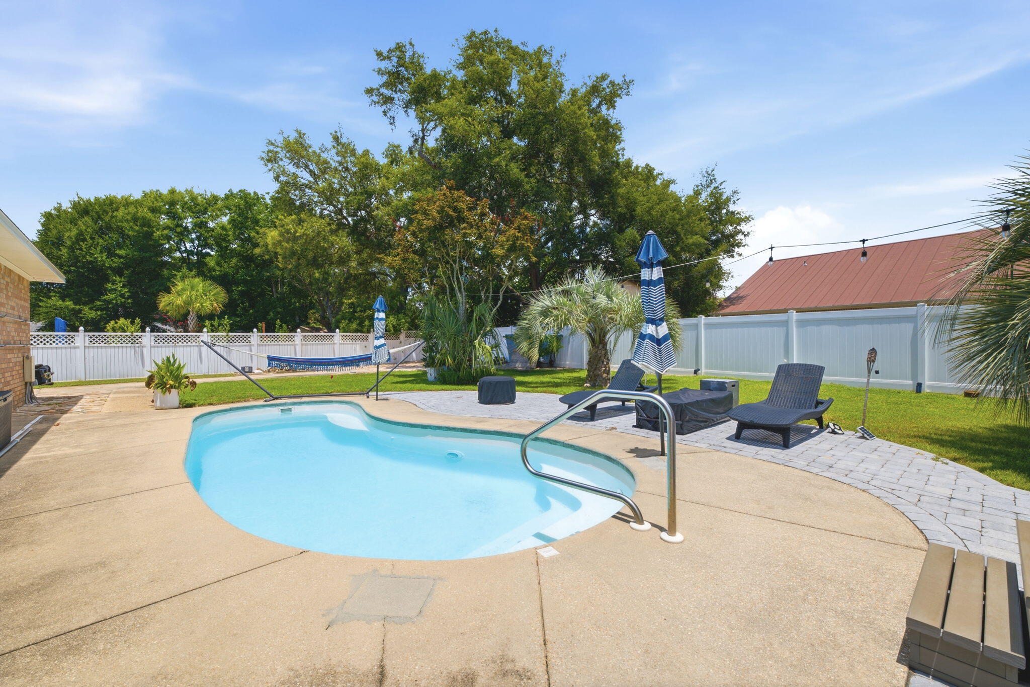 main property photo 57
