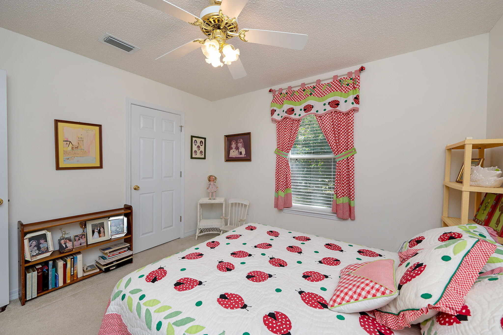 property viewer photo 25