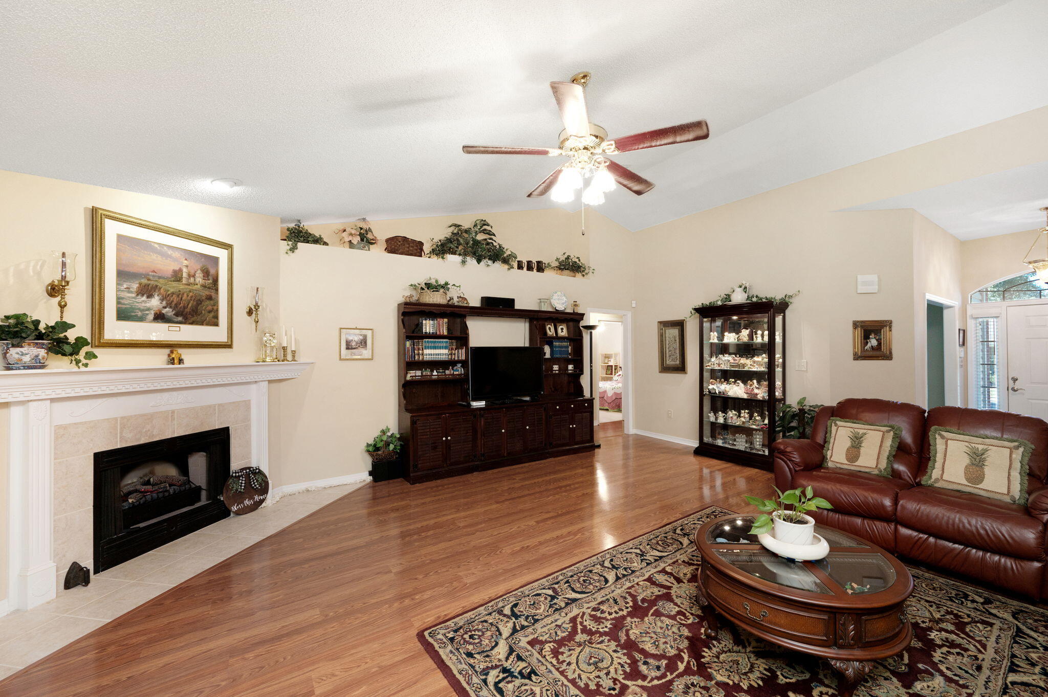 property viewer photo 8