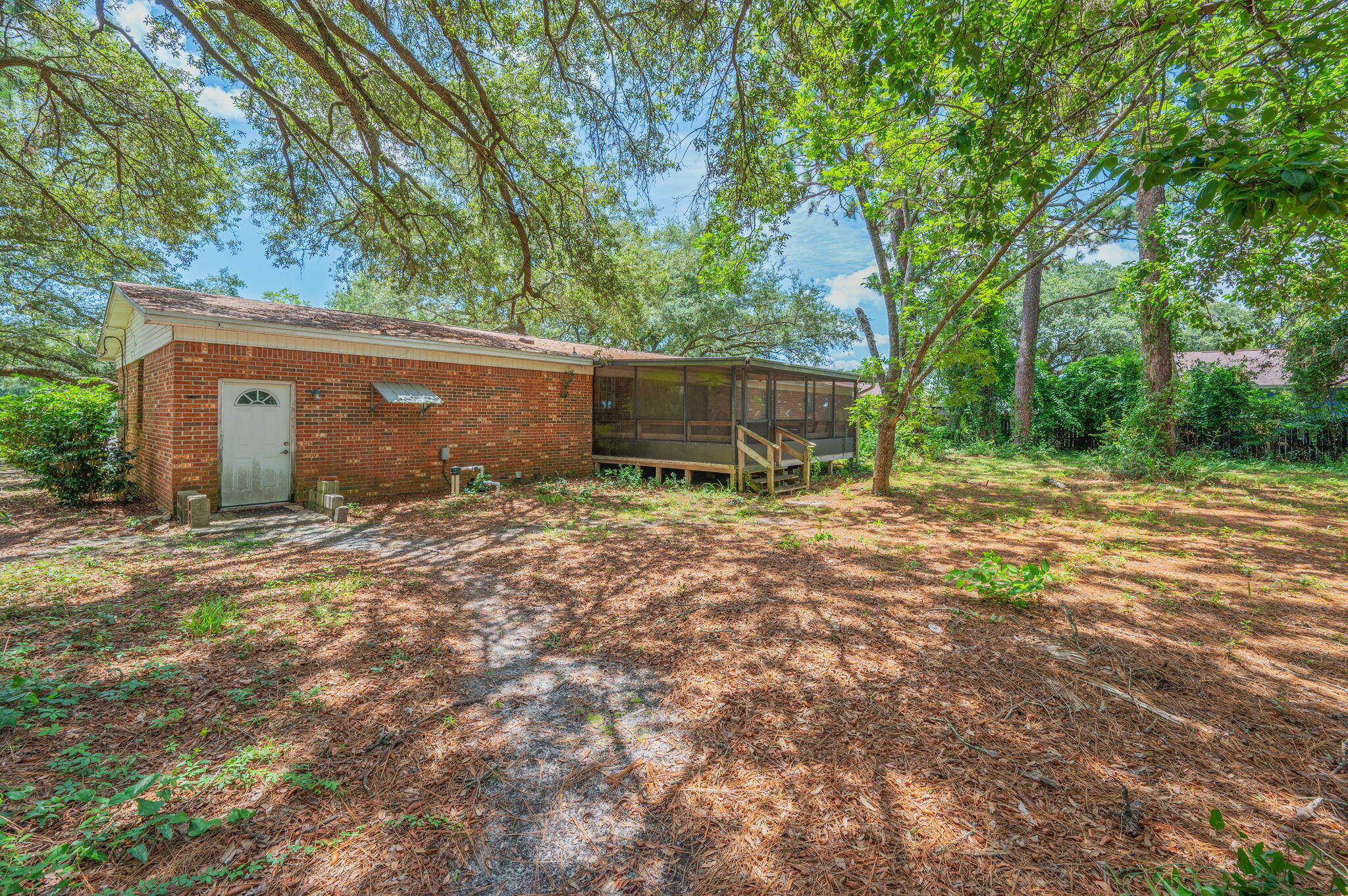 main property photo 29