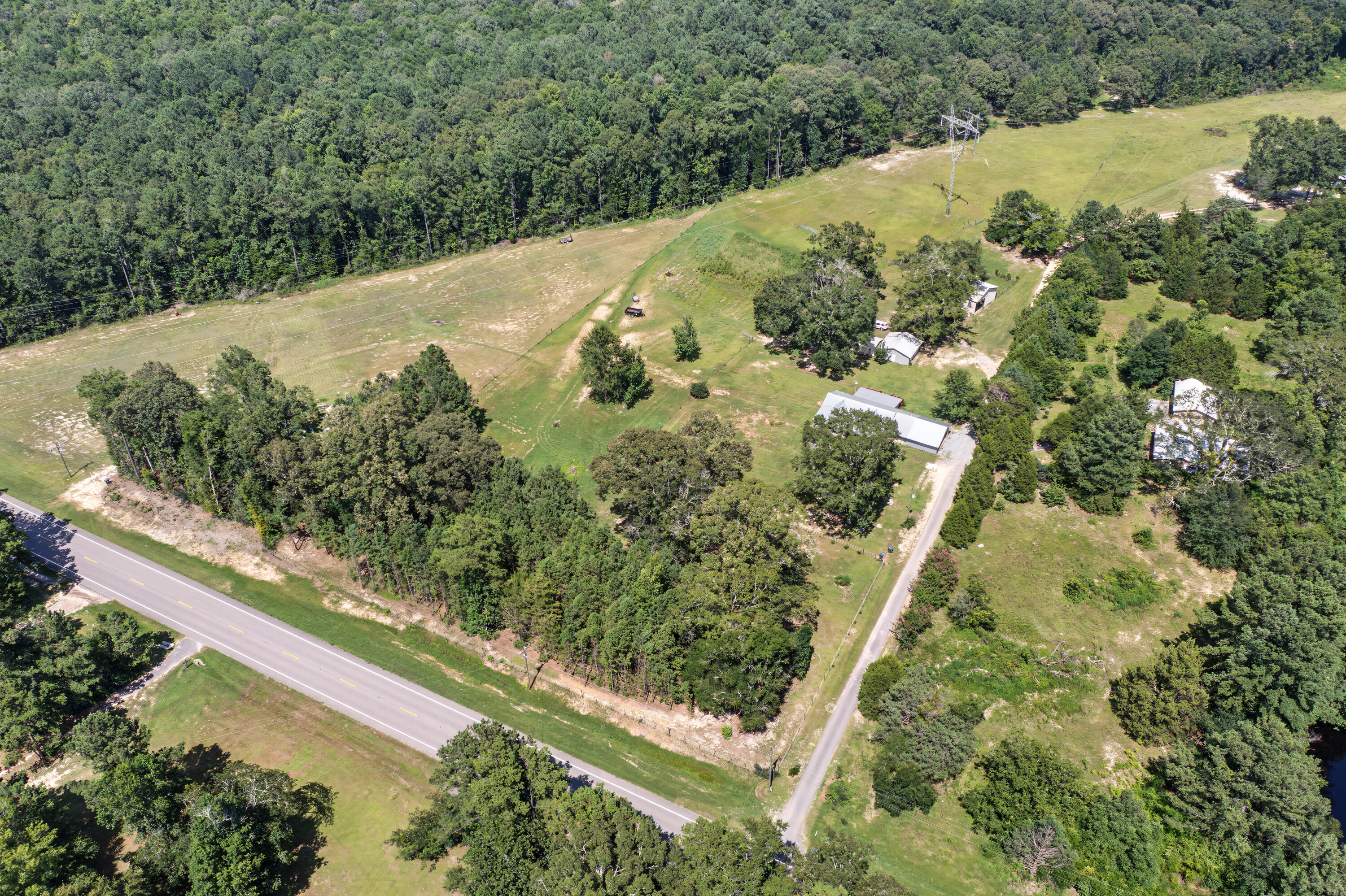 main property photo 32