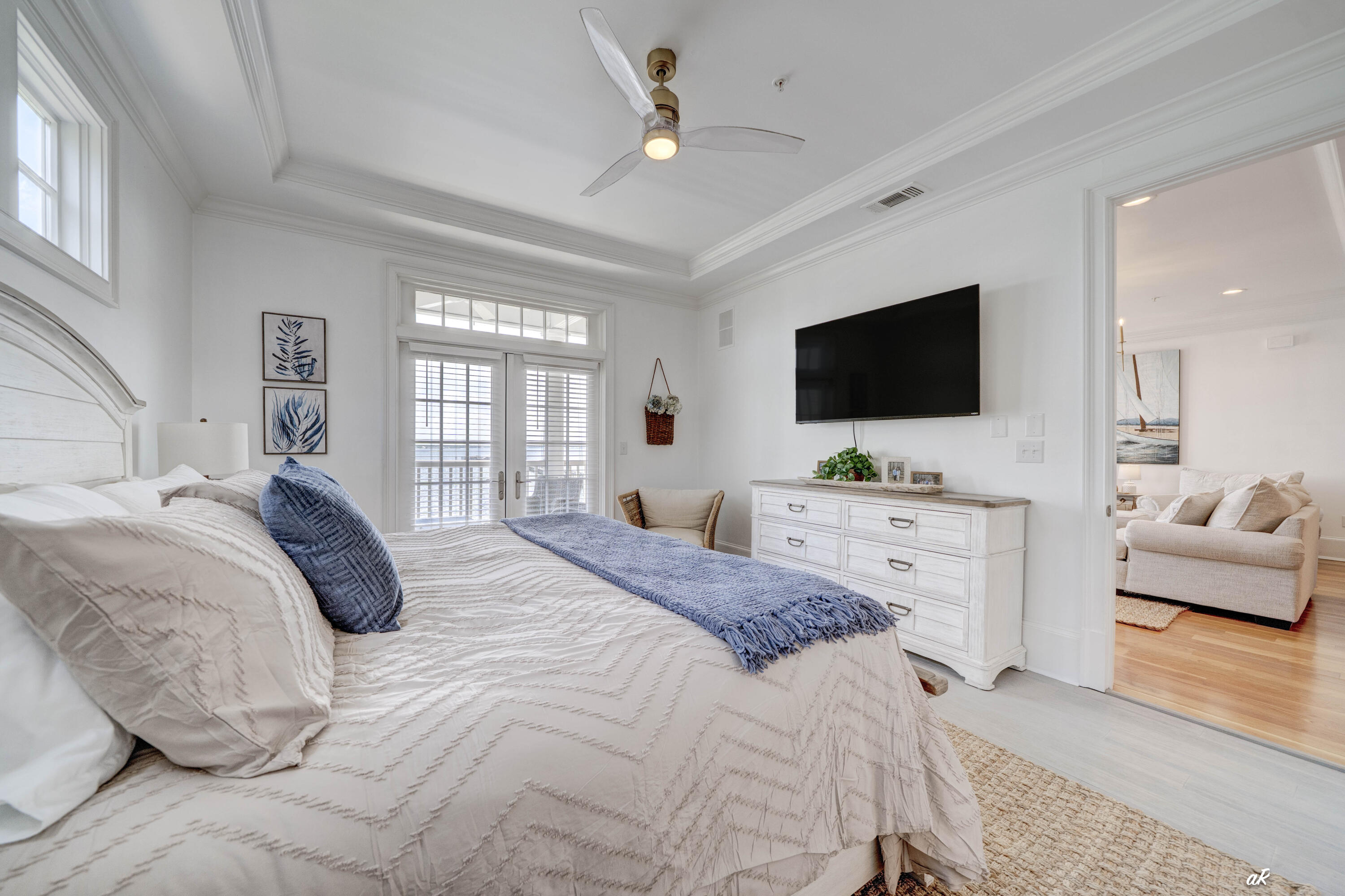 property viewer photo 18