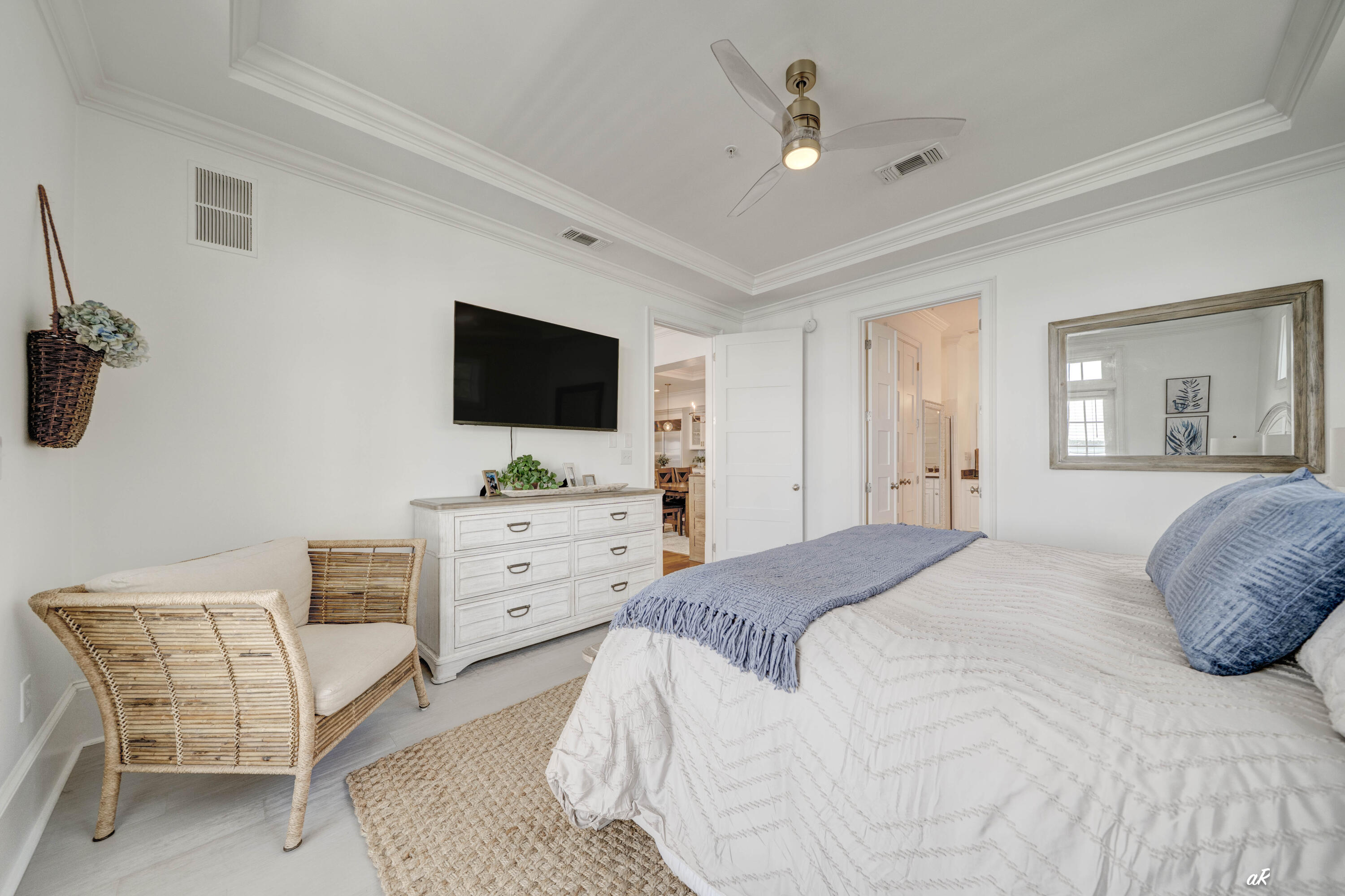 property viewer photo 19
