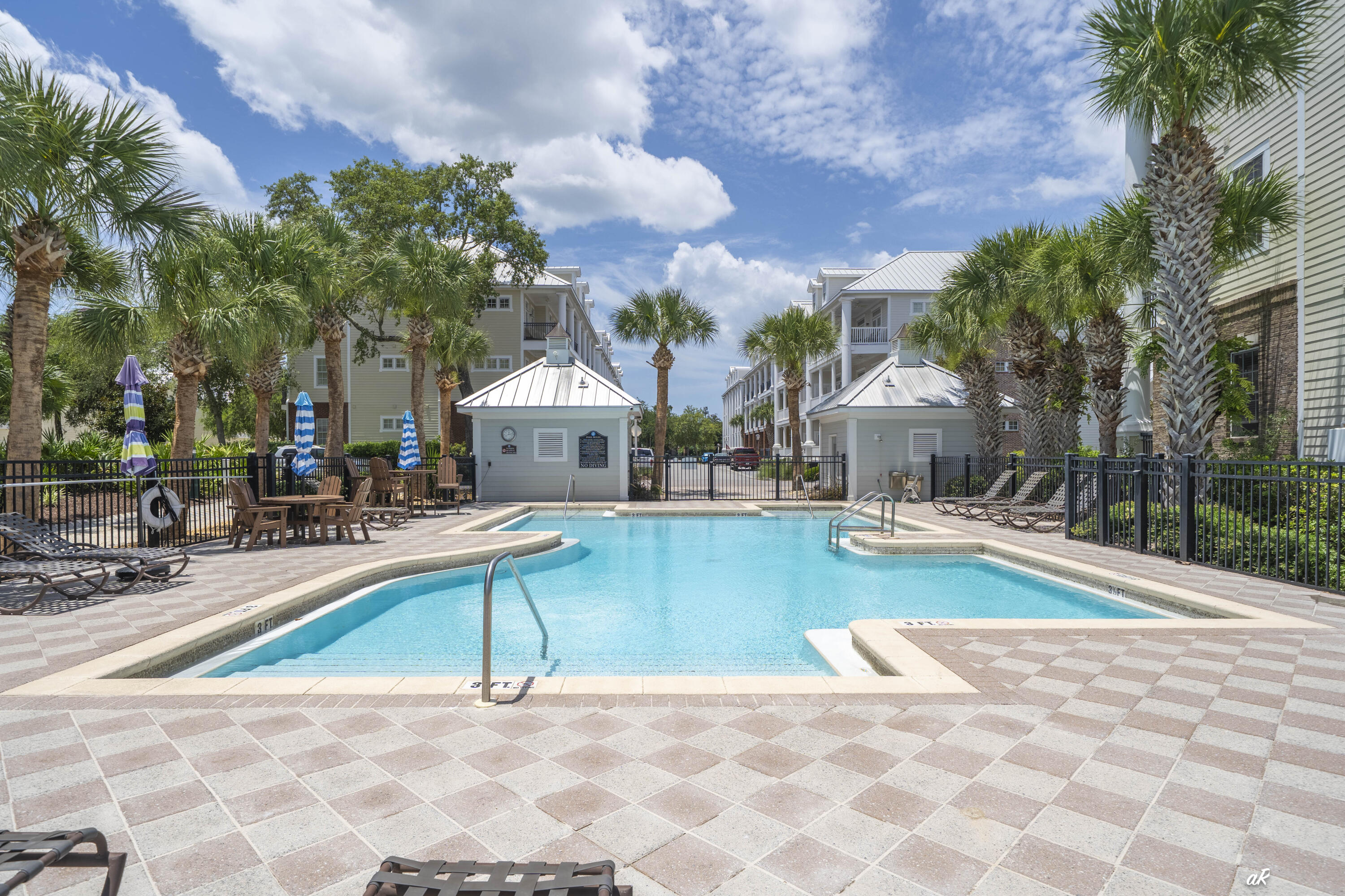 property viewer photo 49