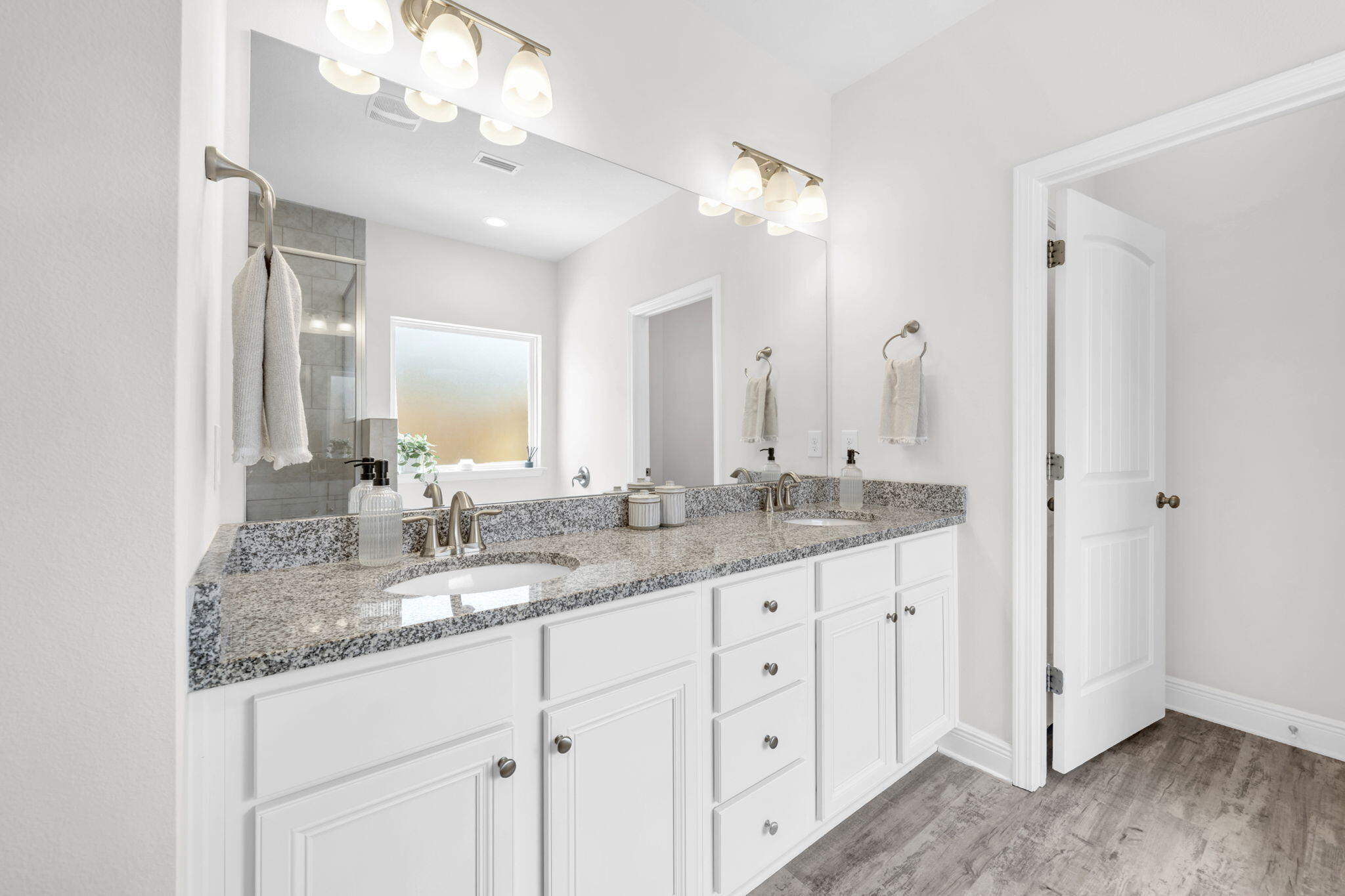 property viewer photo 27