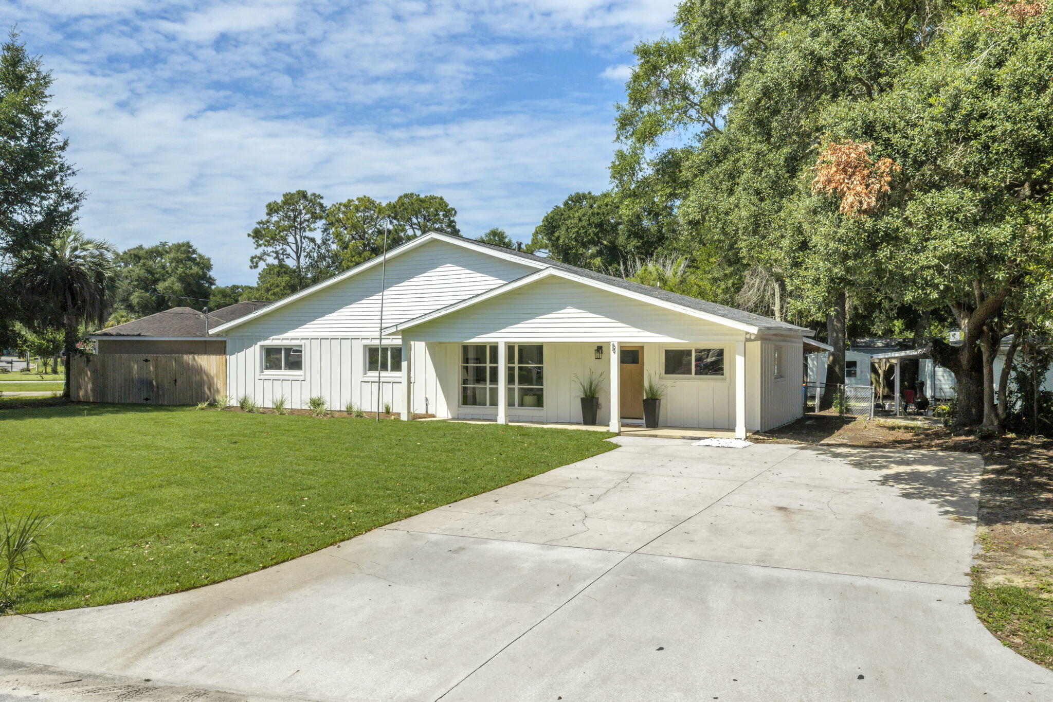 main property photo 70