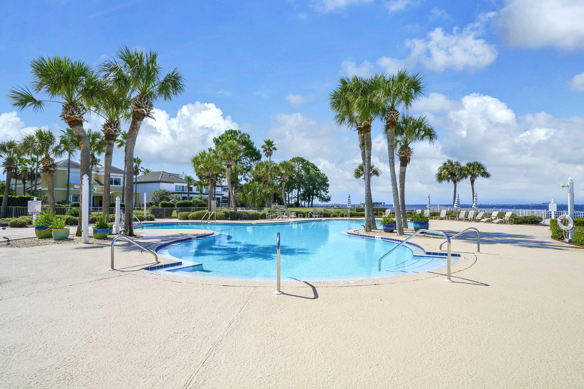 main property photo 81