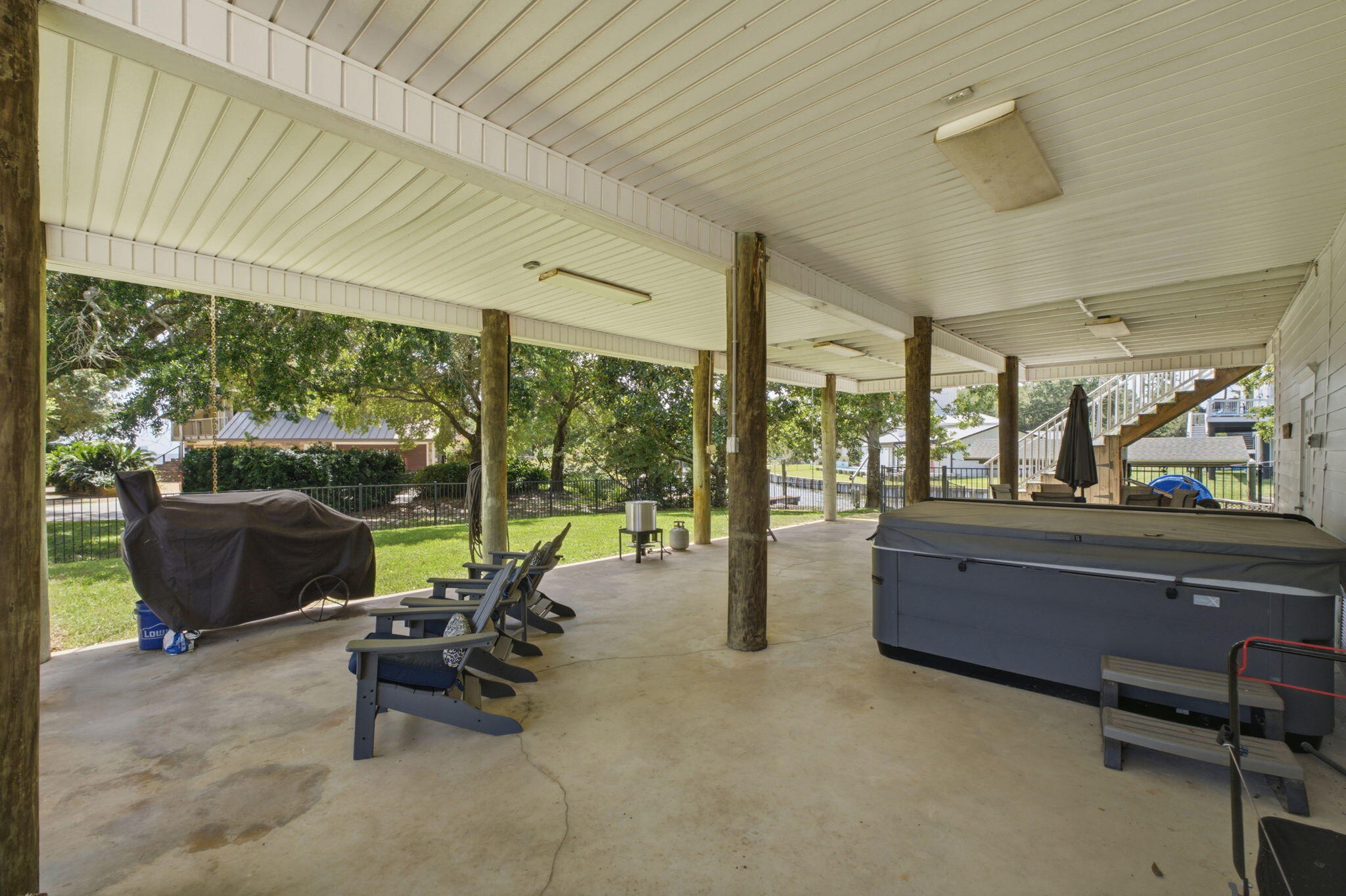 main property photo 43