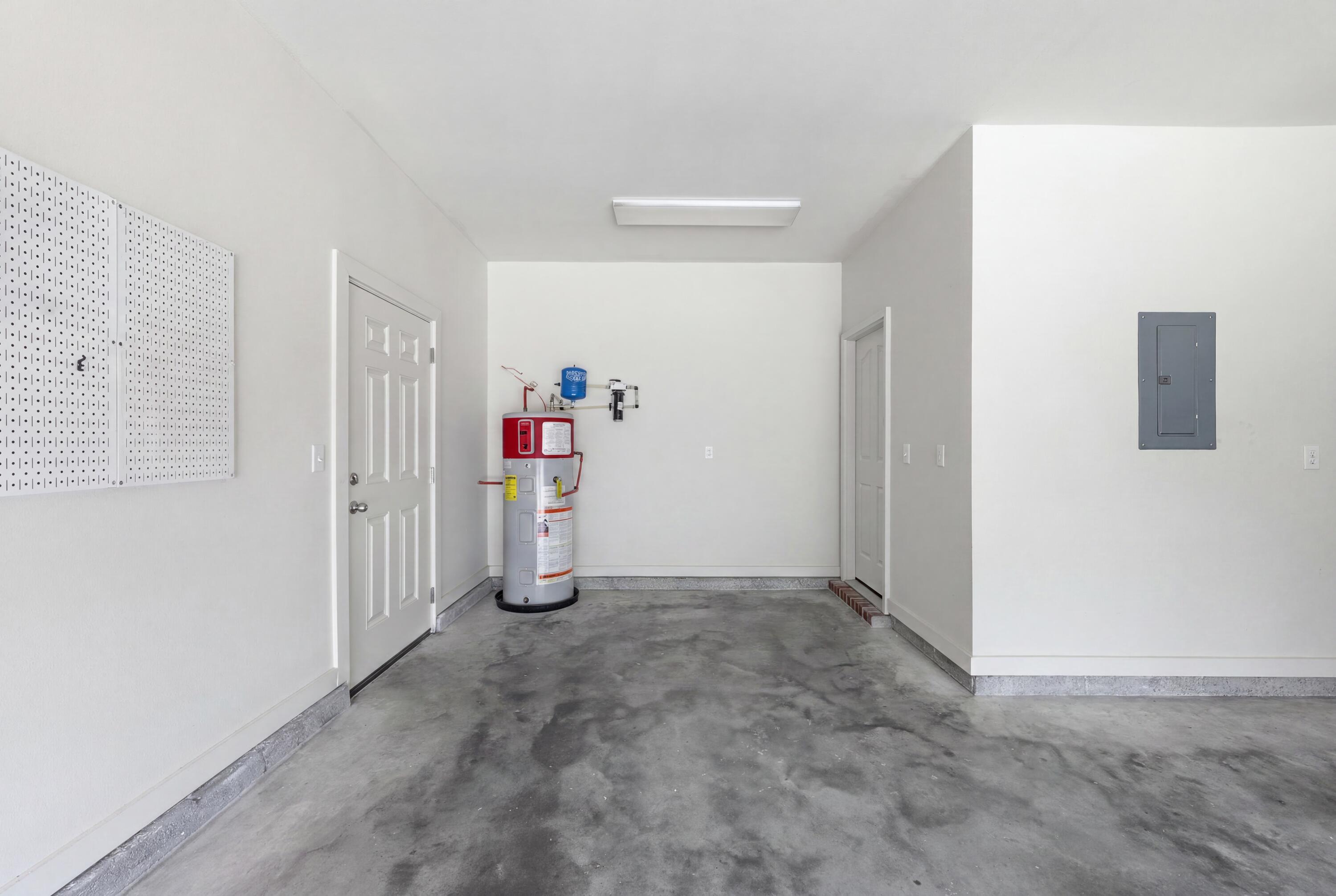 main property photo 77