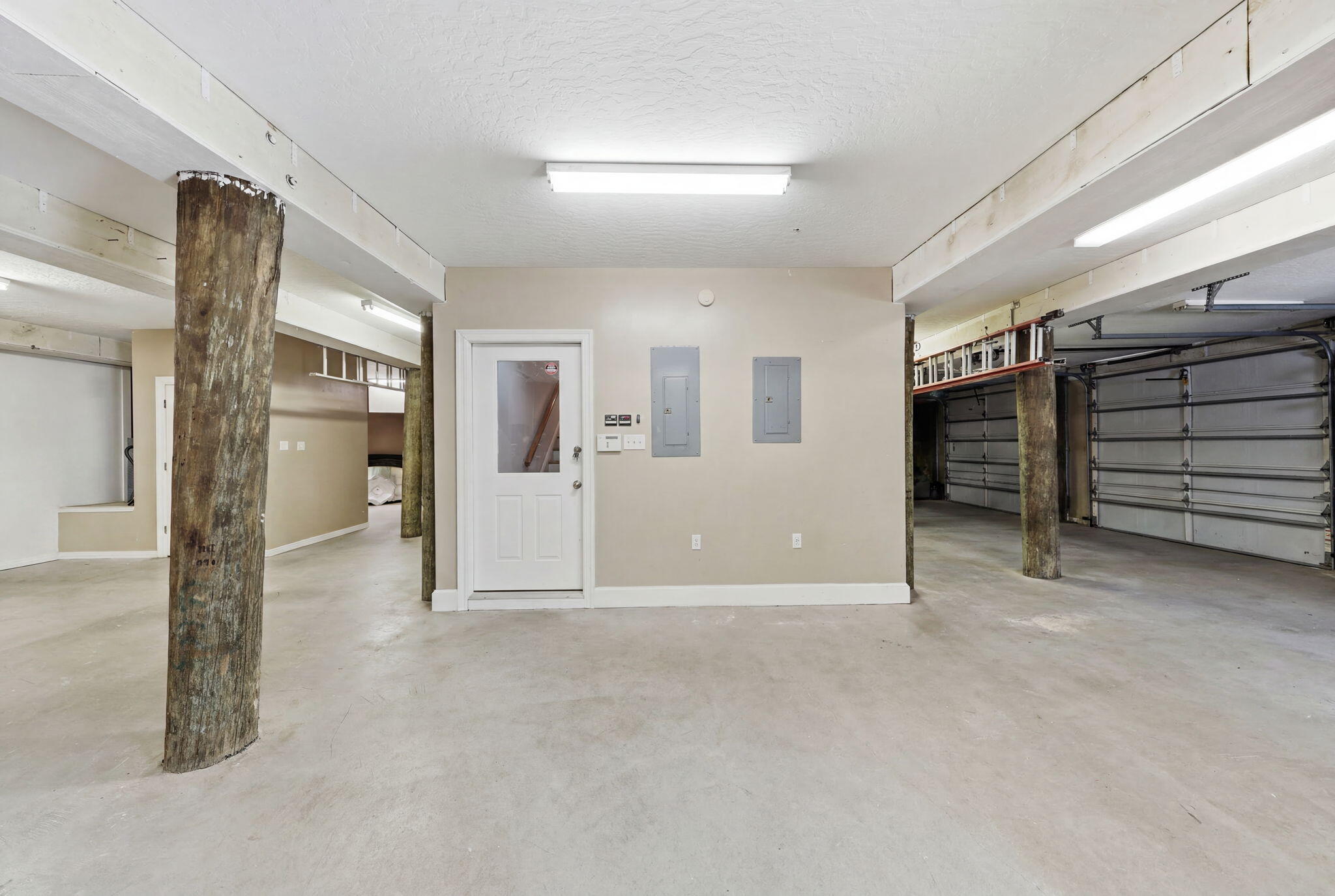 main property photo 68