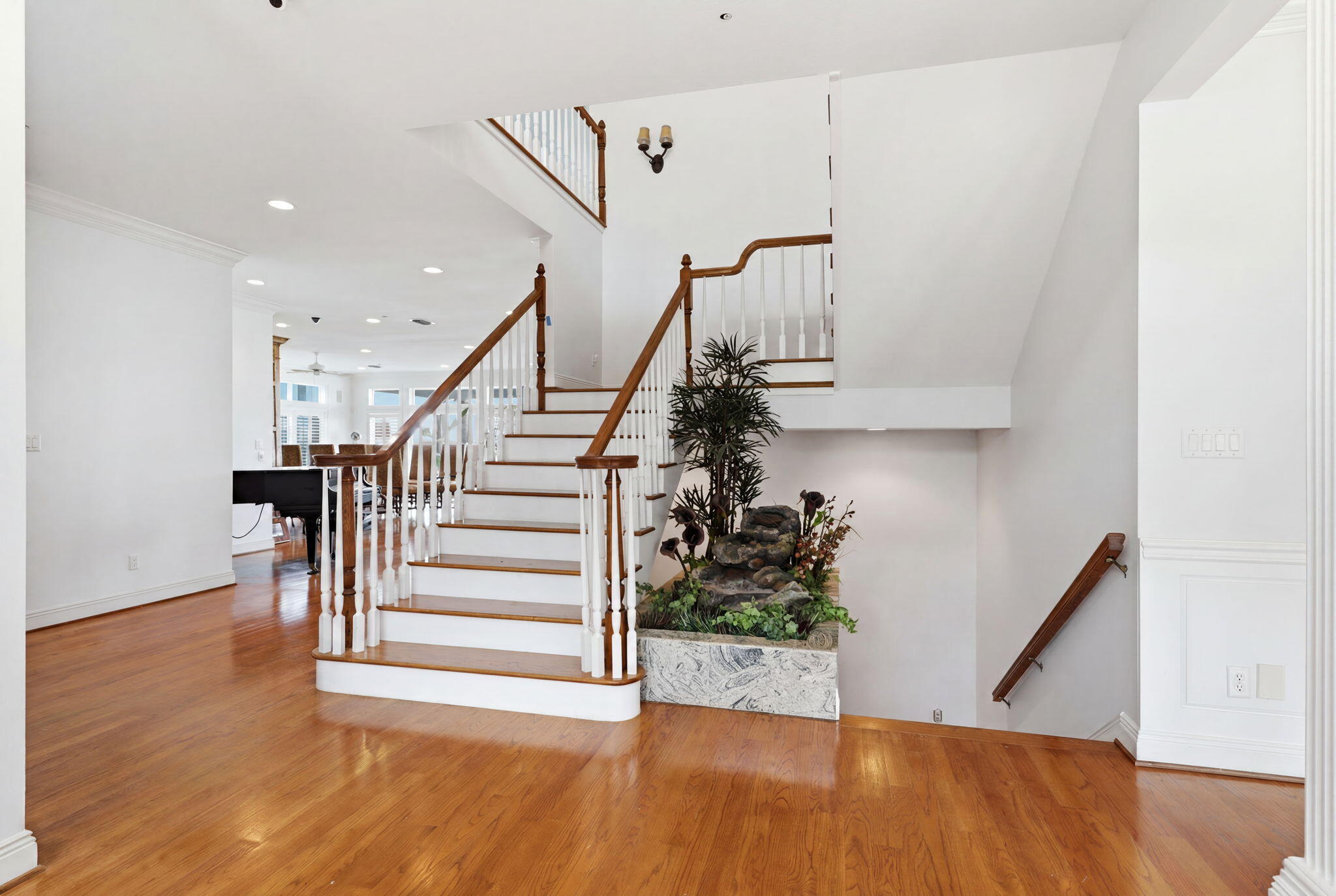 main property photo 76