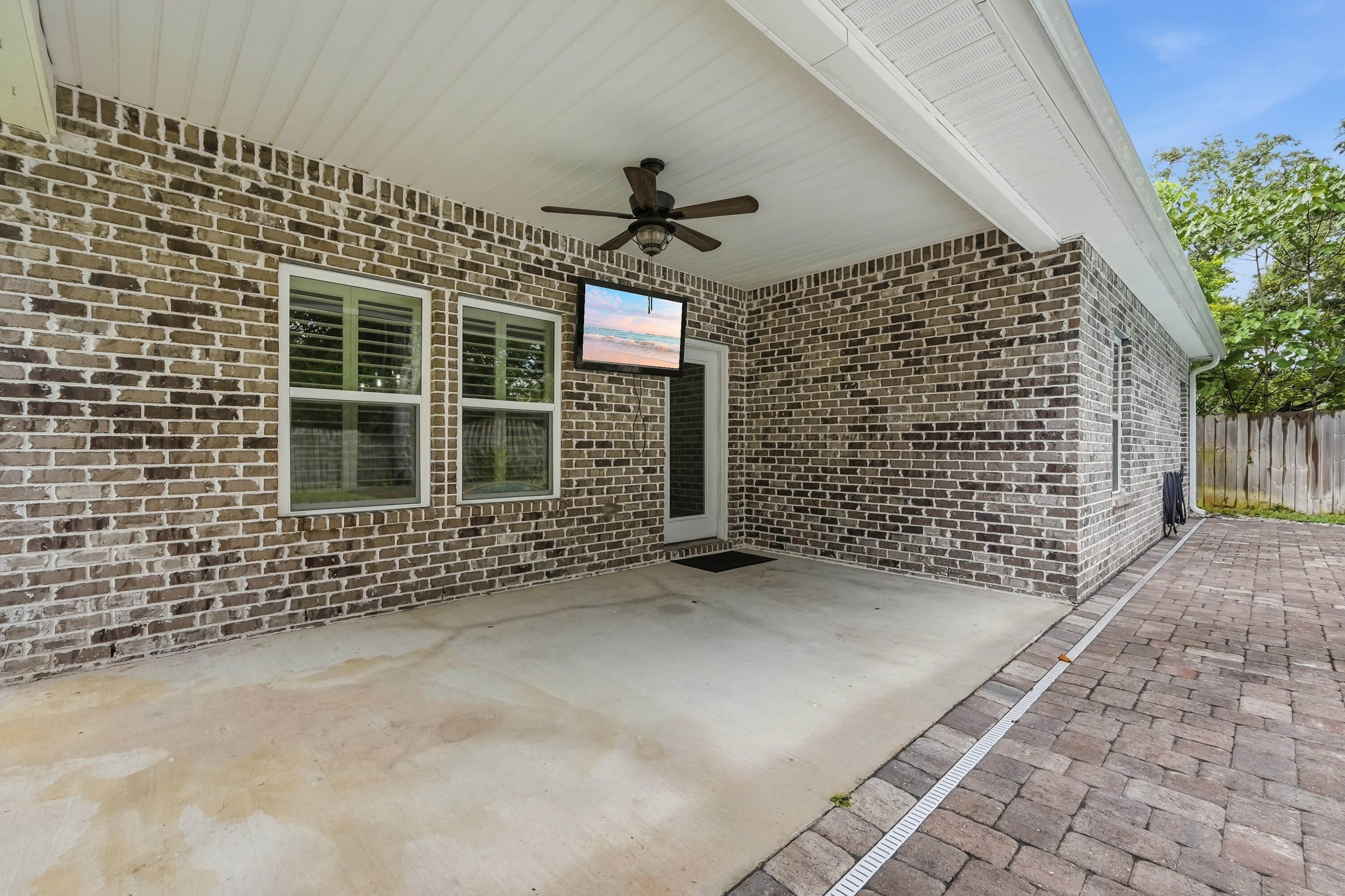 main property photo 57