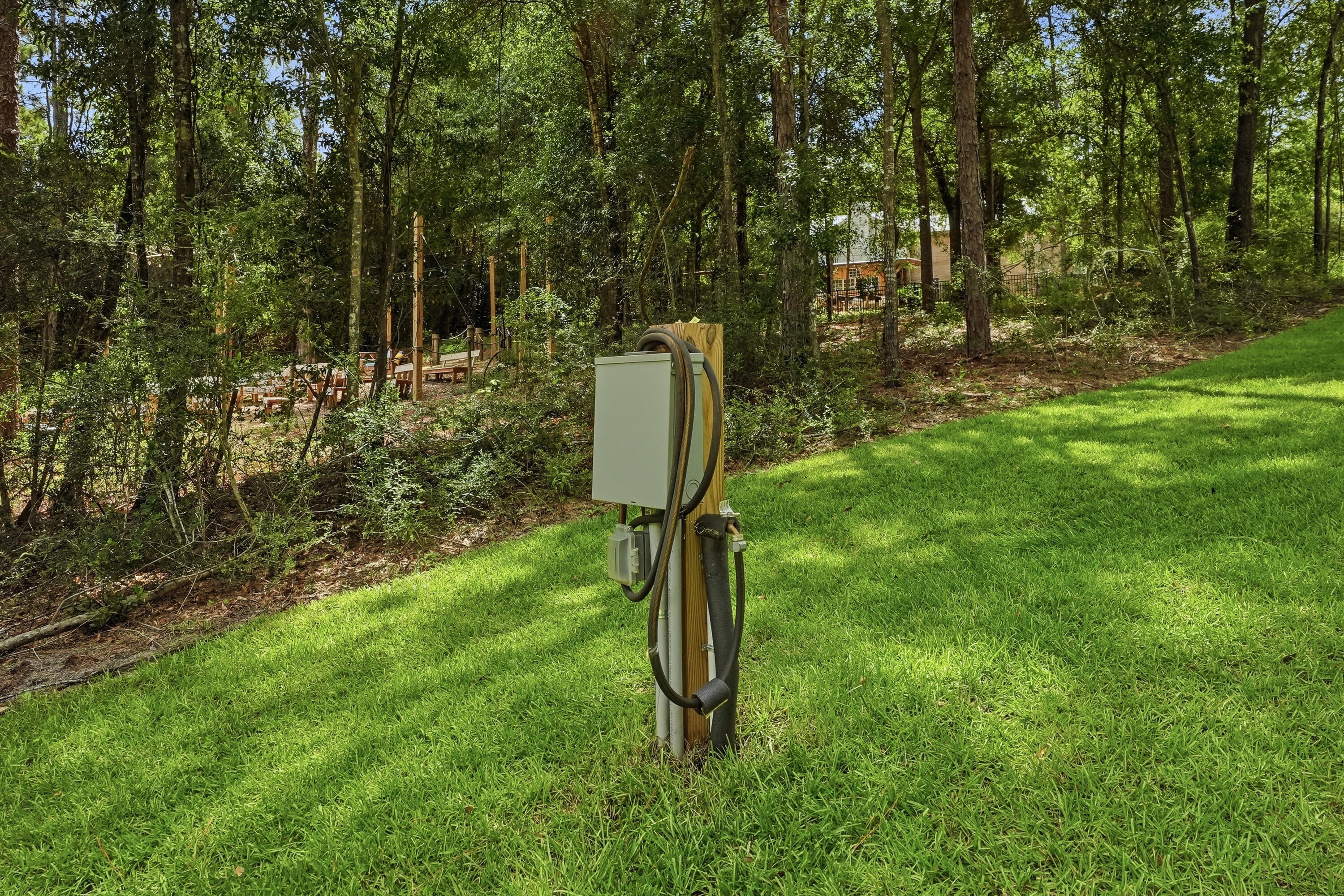 main property photo 76