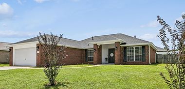 image of property with 4 Bed | 2 Bath | 1,800 Sqft