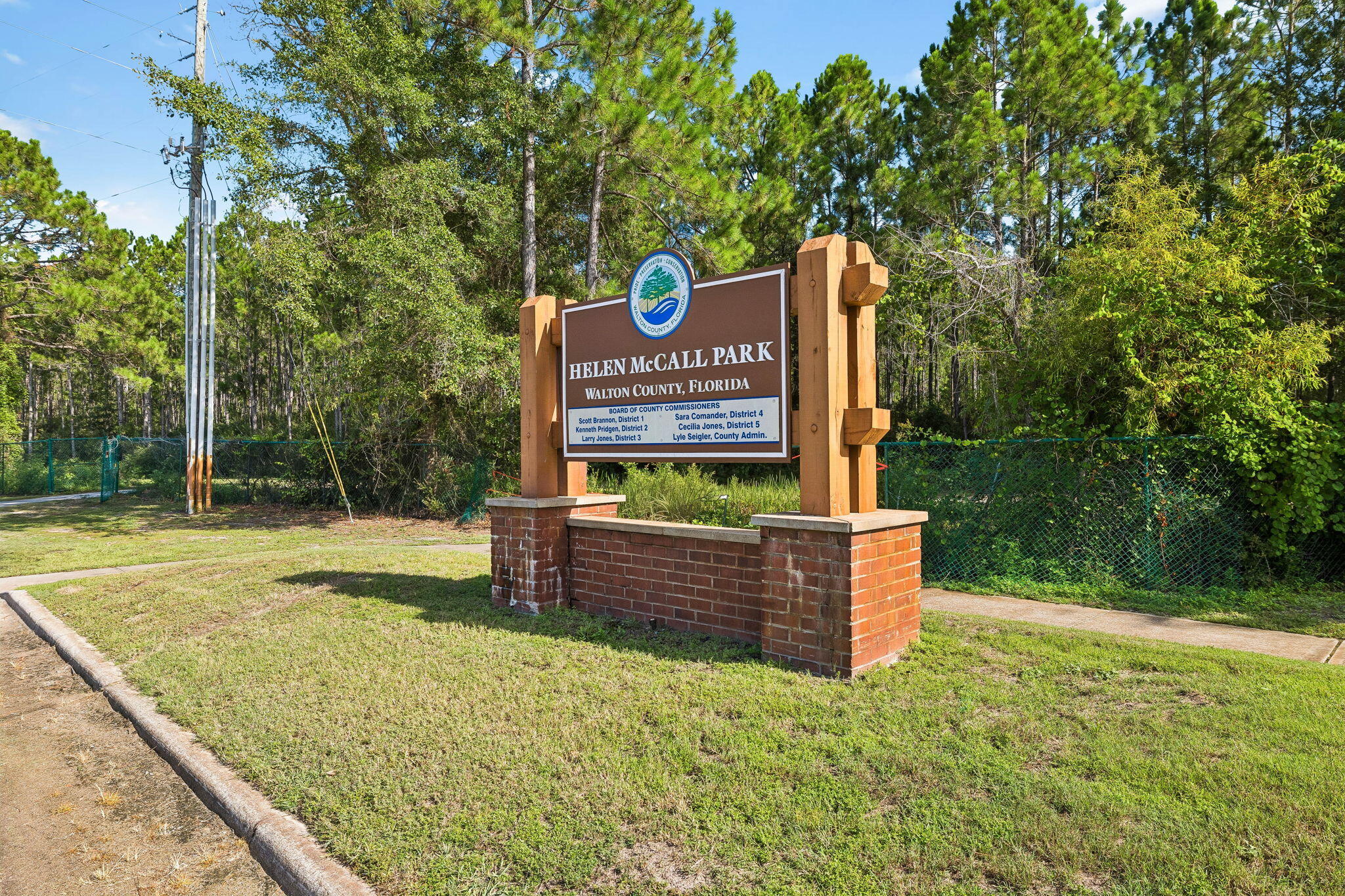main property photo 45