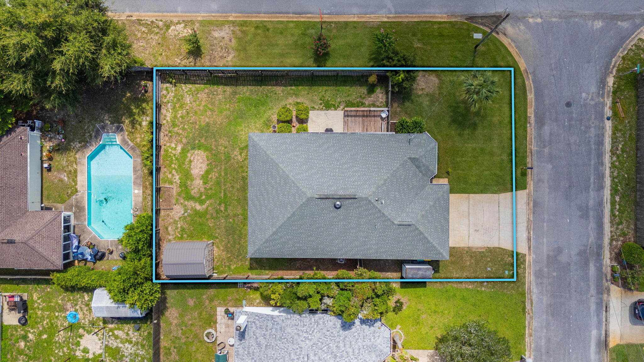 main property photo 41