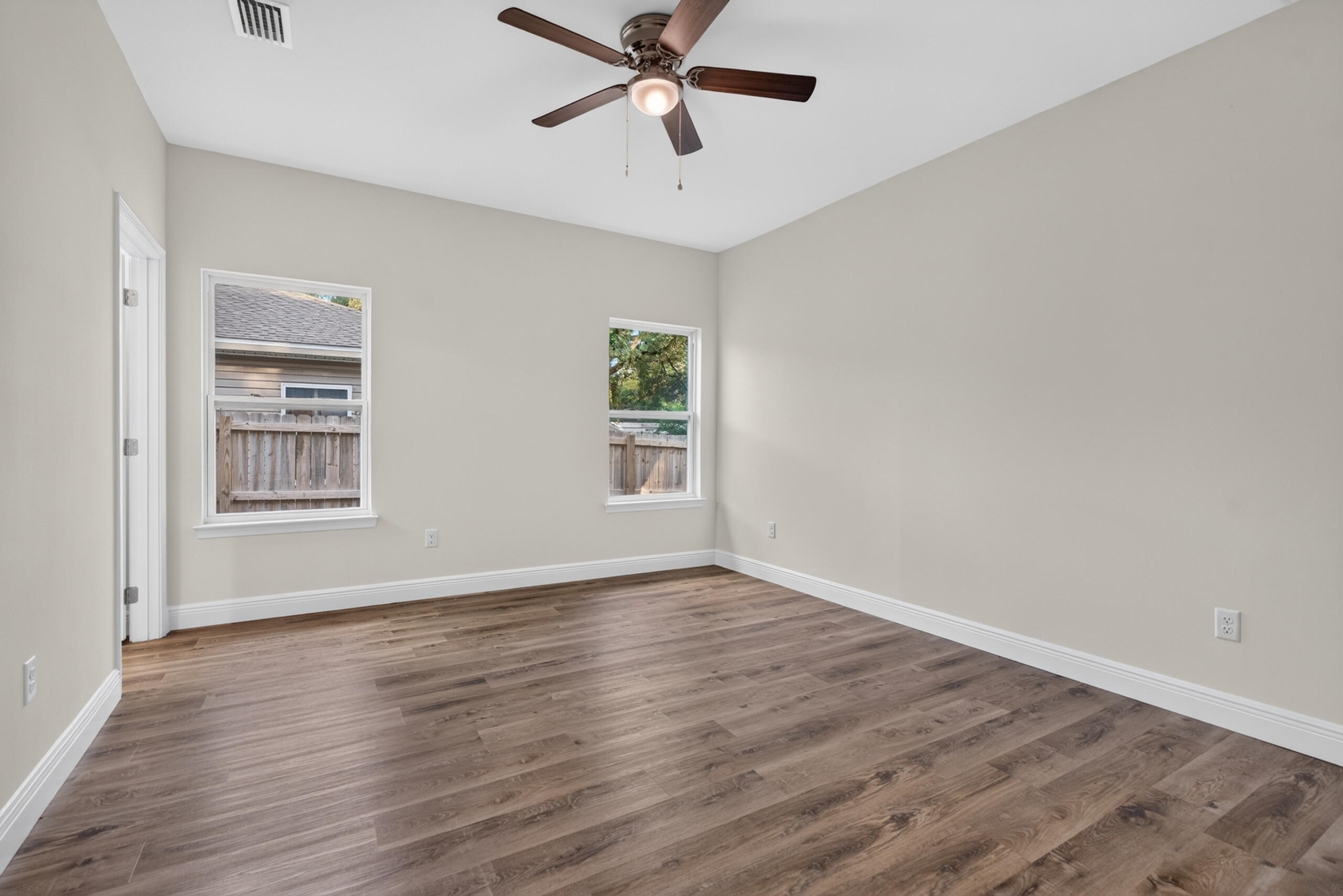 main property photo 64