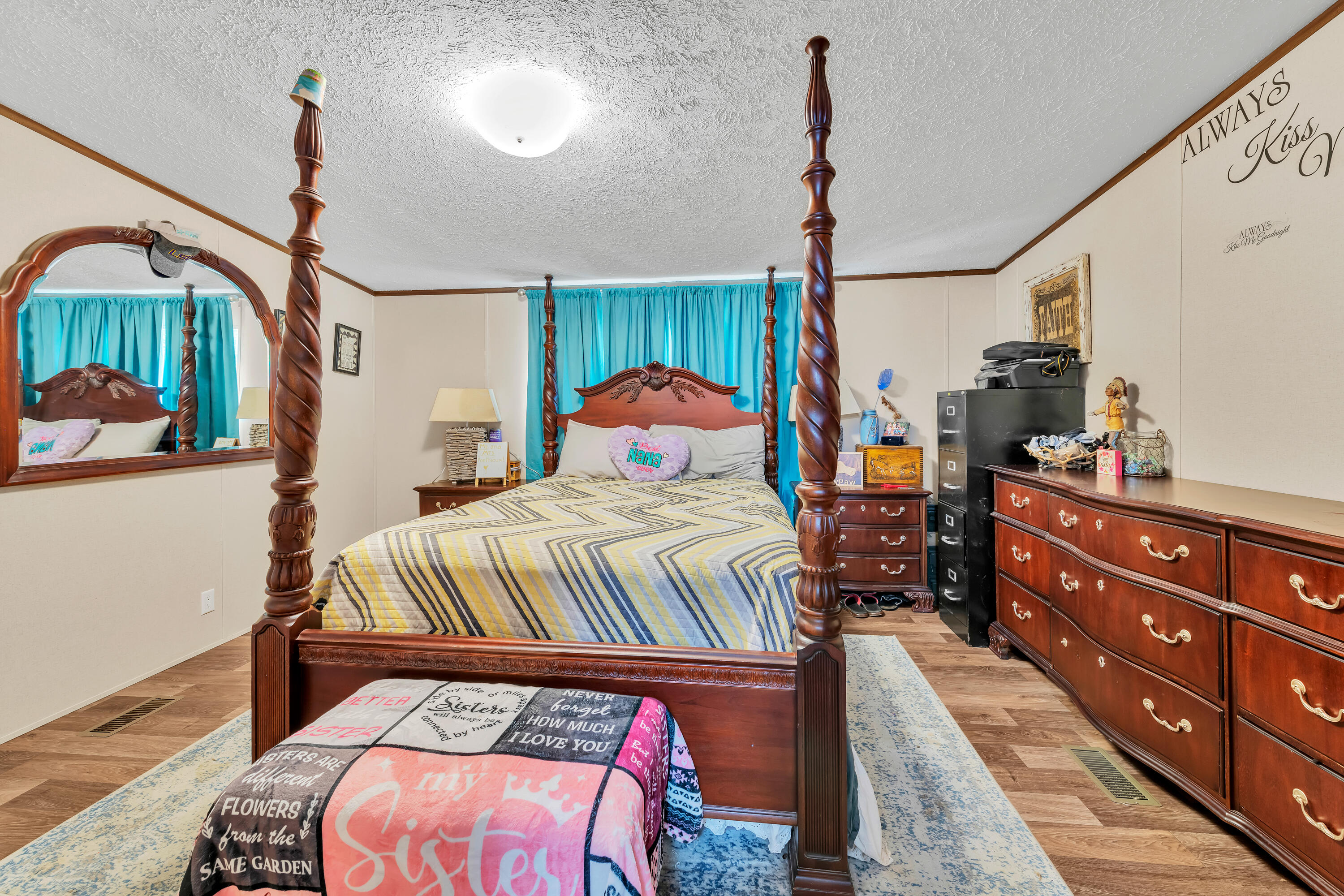 main property photo 6