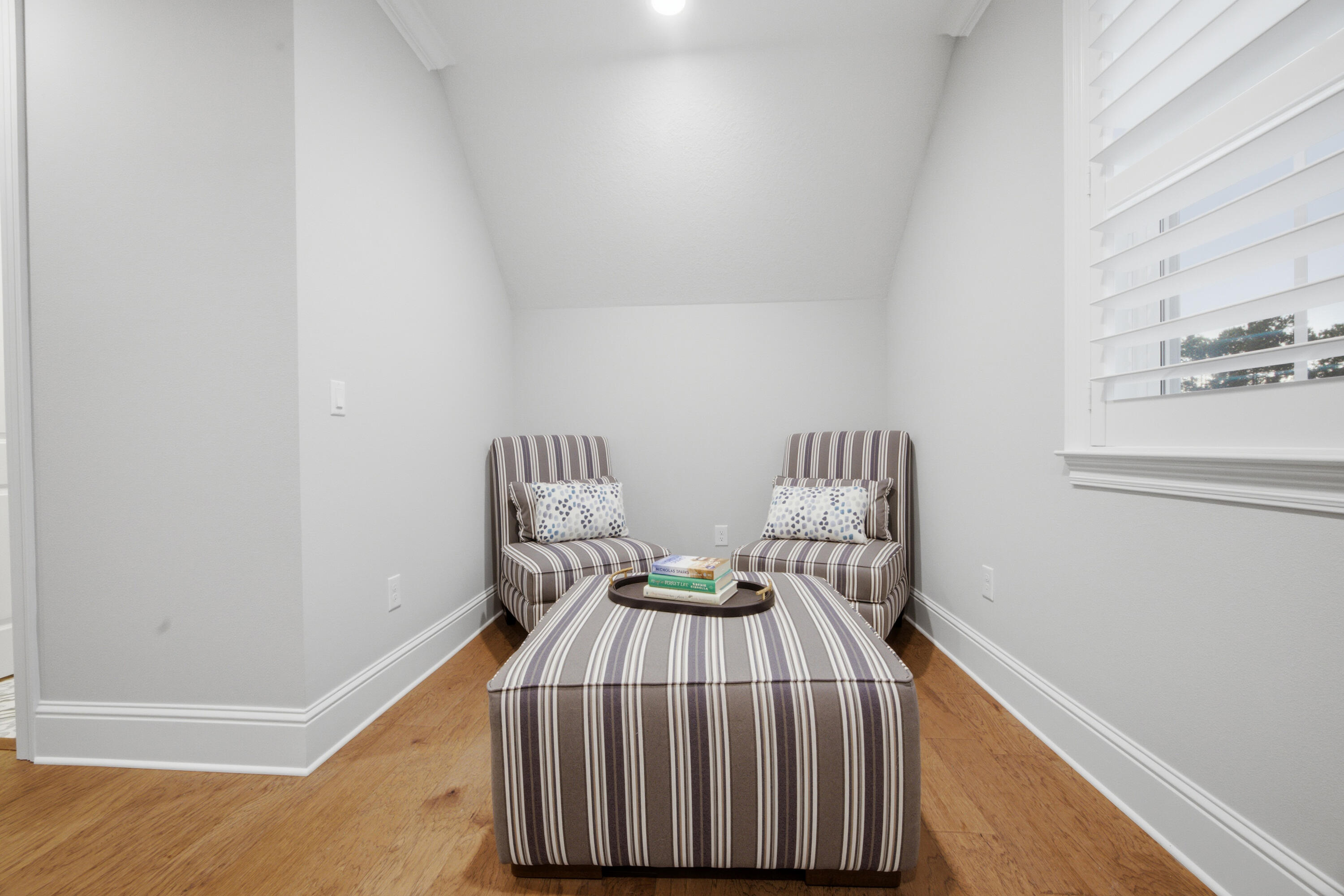 main property photo 128