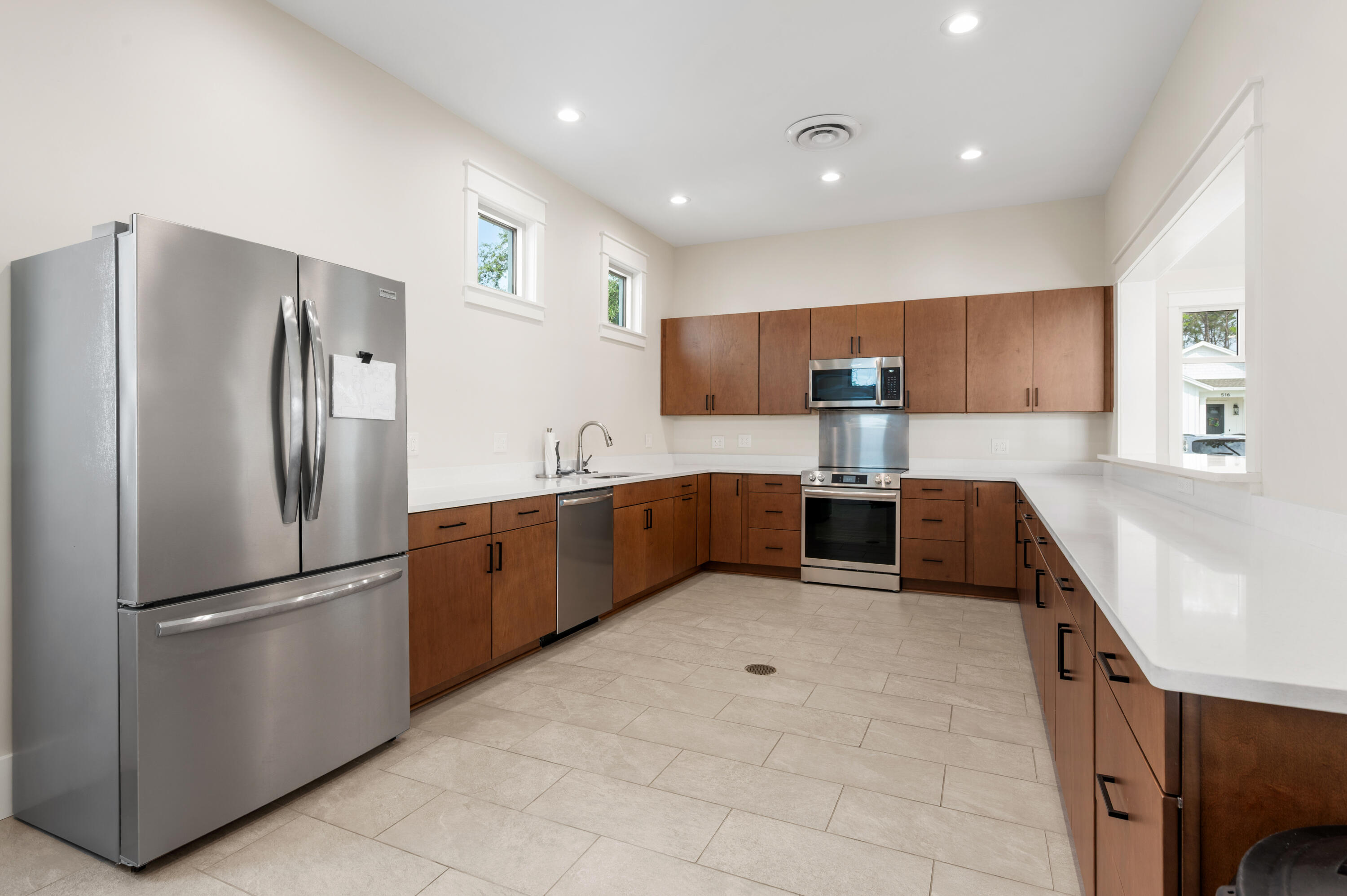 main property photo 86