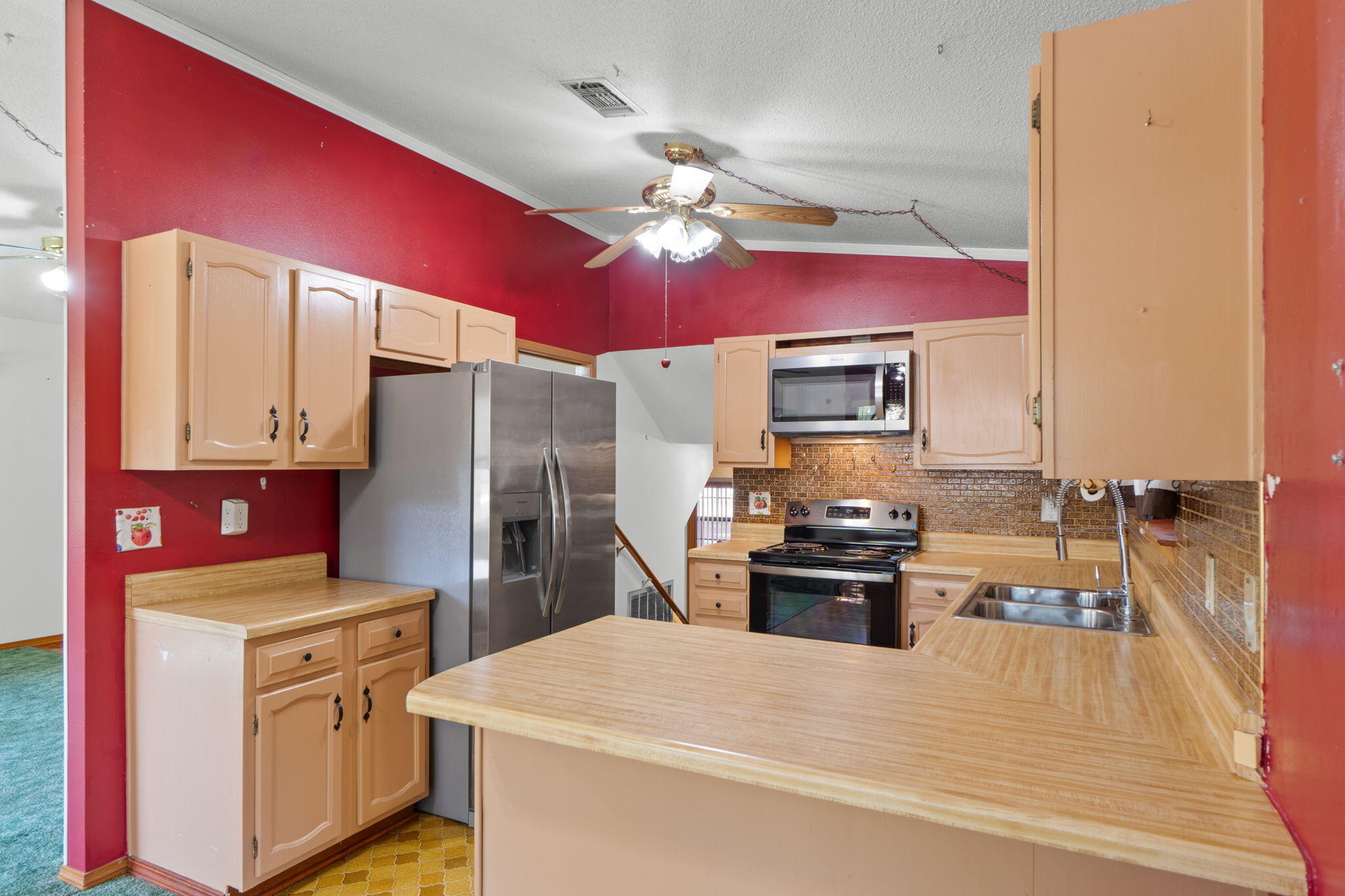 main property photo 14